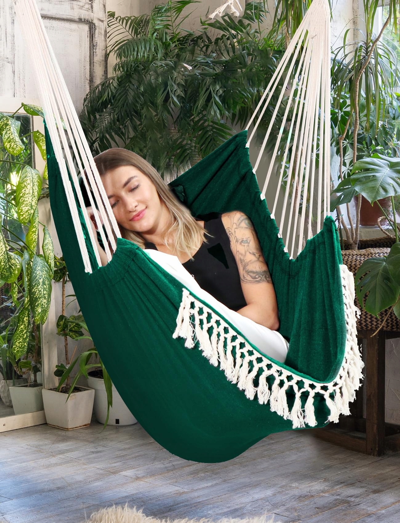 Fotel Wiszący Boho Z Poduszkami Ze Stalową Belką Do Domu Ogrodu CHIHEE — miniatura 2