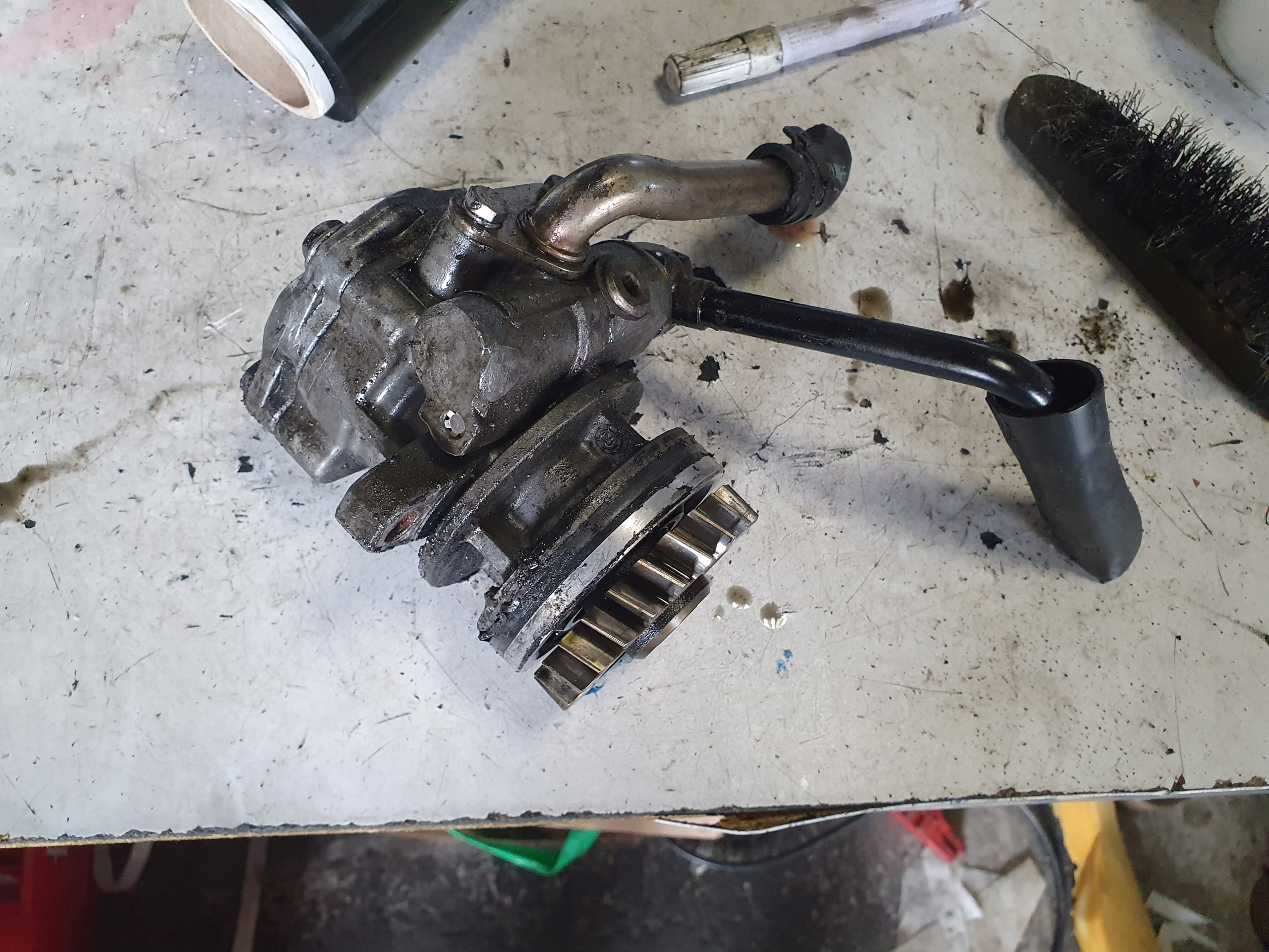 Насос гідропідсилювача VW T5 2.5 TDI 7E0422153