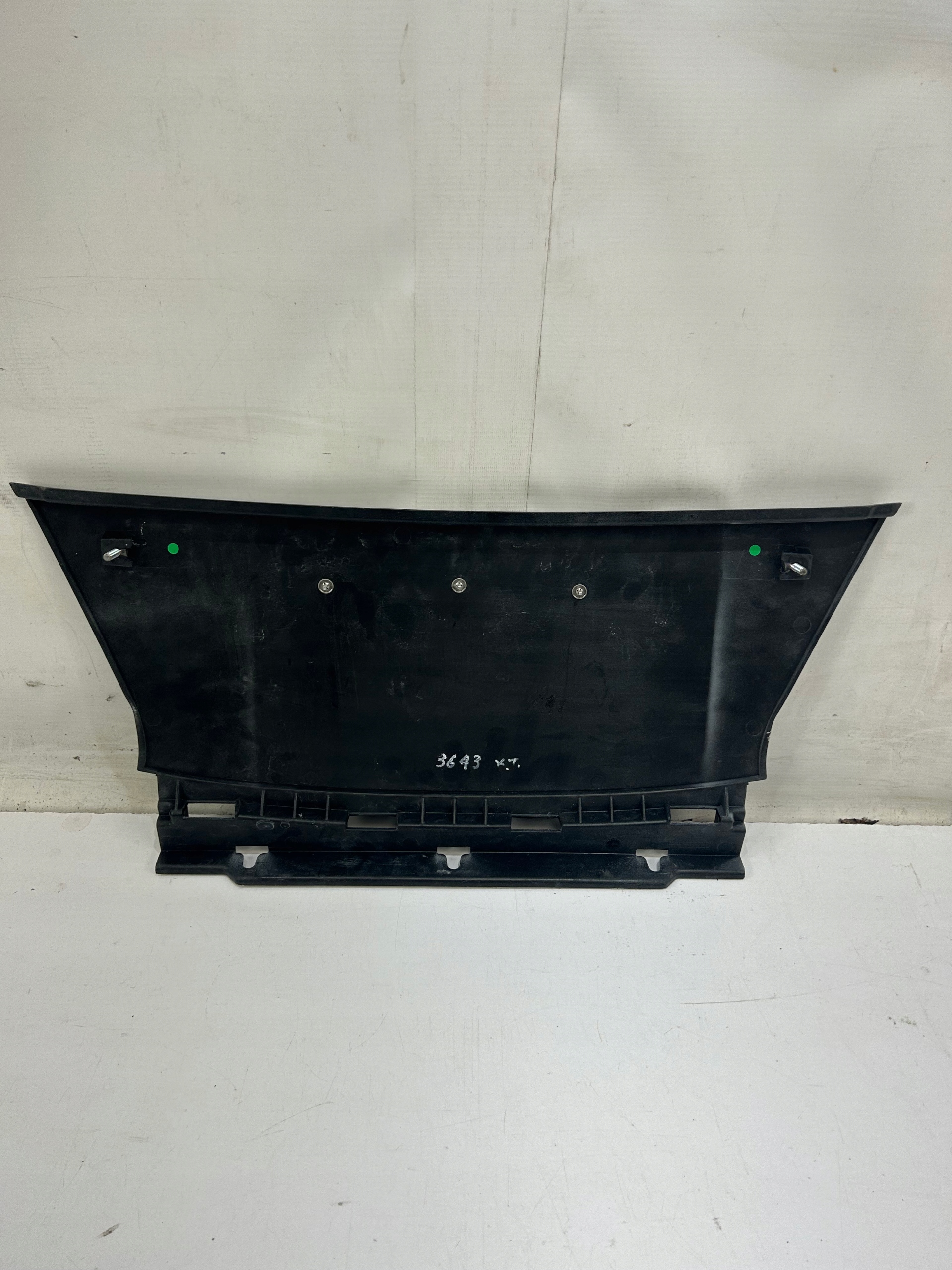 FERRARI EMBLEMAT LOGO ATRAPA 89274800 Numer katalogowy części 89274800