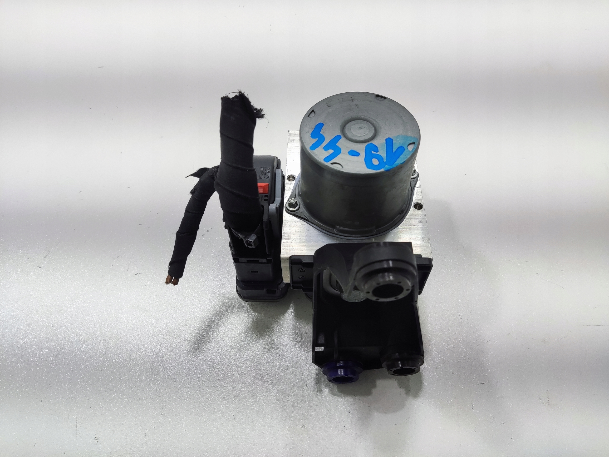 pump control unit ABS AUDI Q5 II 80A 2016-2020 80A907379B