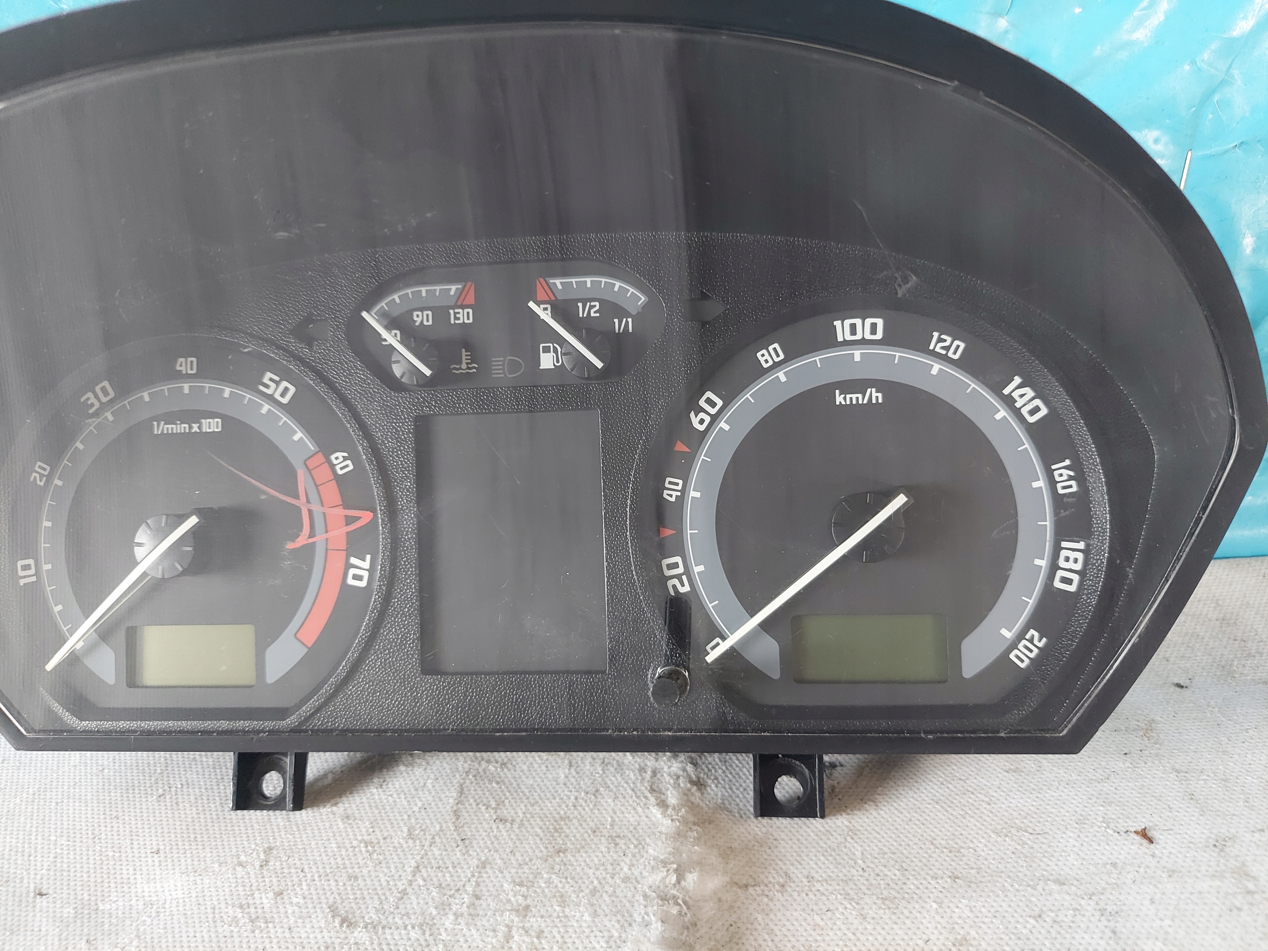 dials clock SKODA FABIA and 1.4 B 6Y0920883L