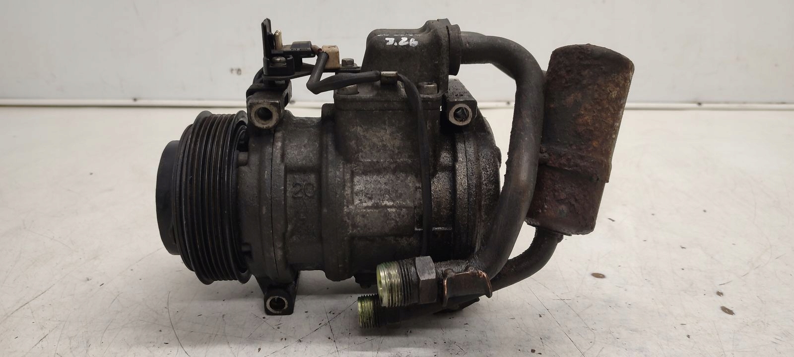 compressor of the air conditioning compressor; Mercedes W140 3,2