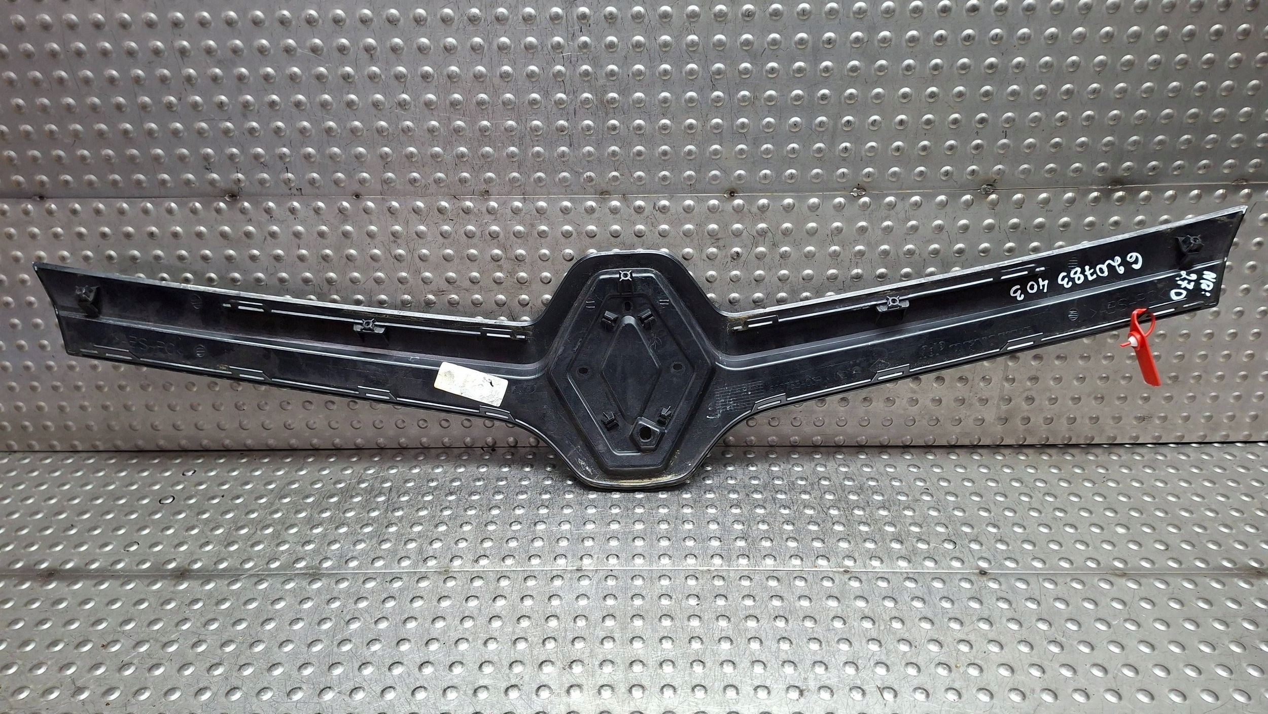 grill grille 620783403R RENAULT TWINGO II LIFT 2013