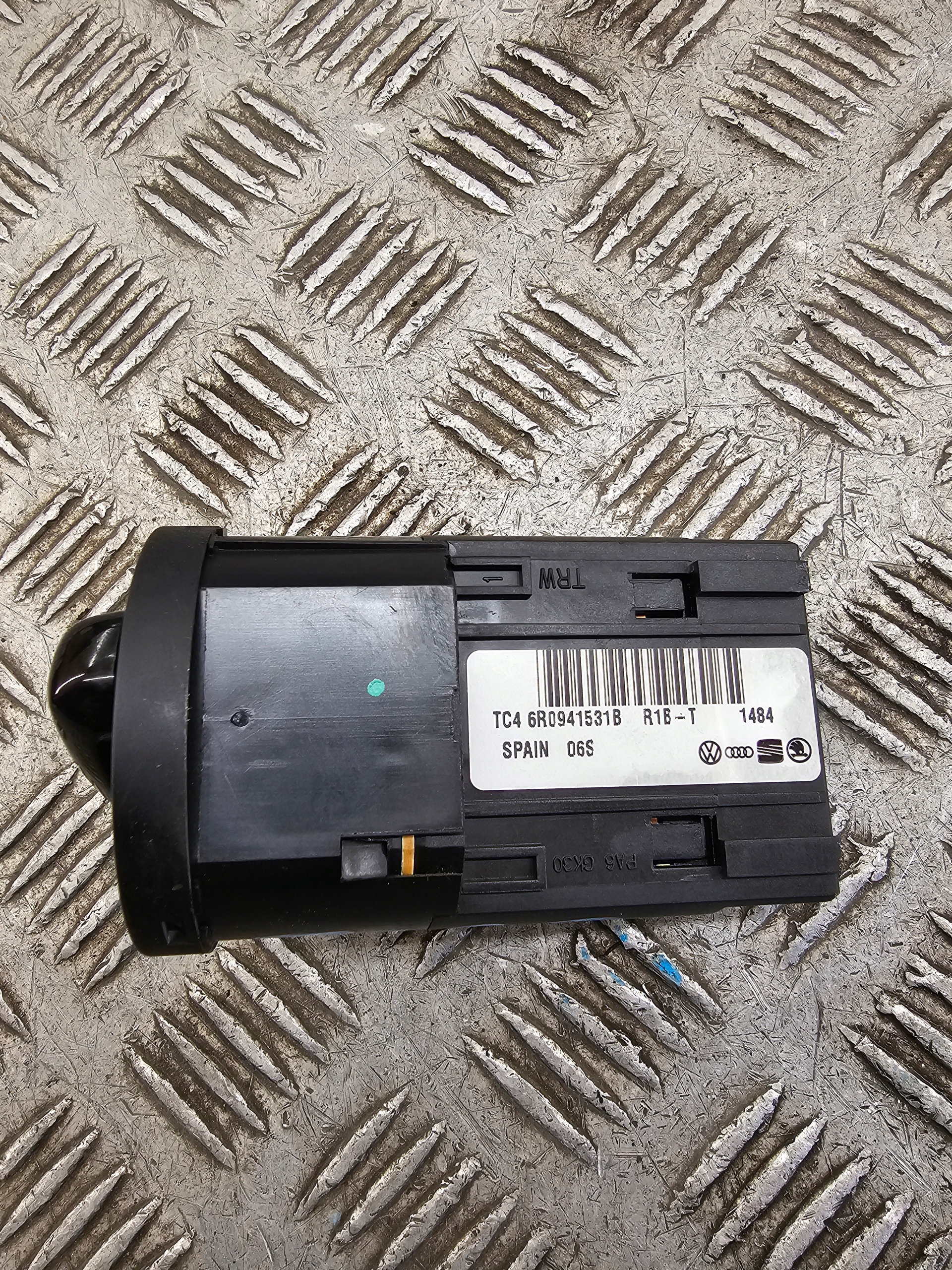 switch switch of the lights VW POLO 6R0941531B original