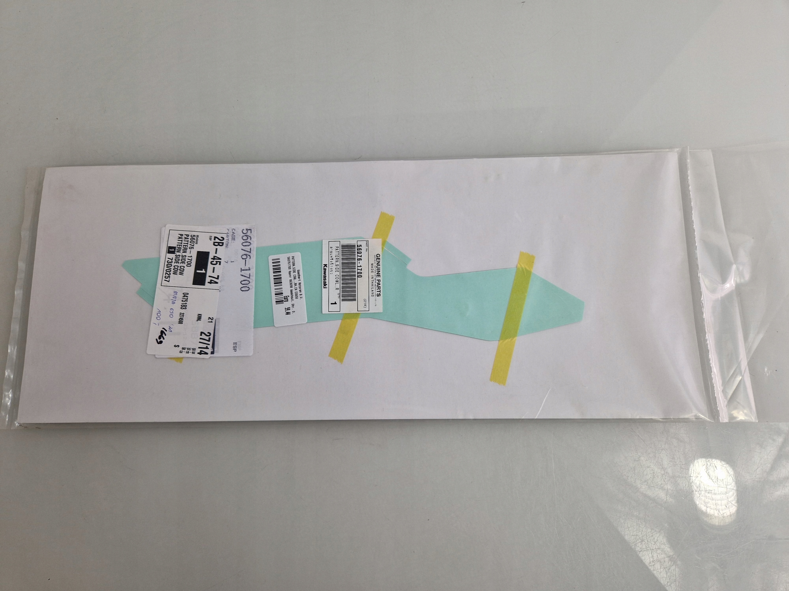 56076-1700 - I669 KAWASAKI NINJA 650 наклейка права ' 21 OE