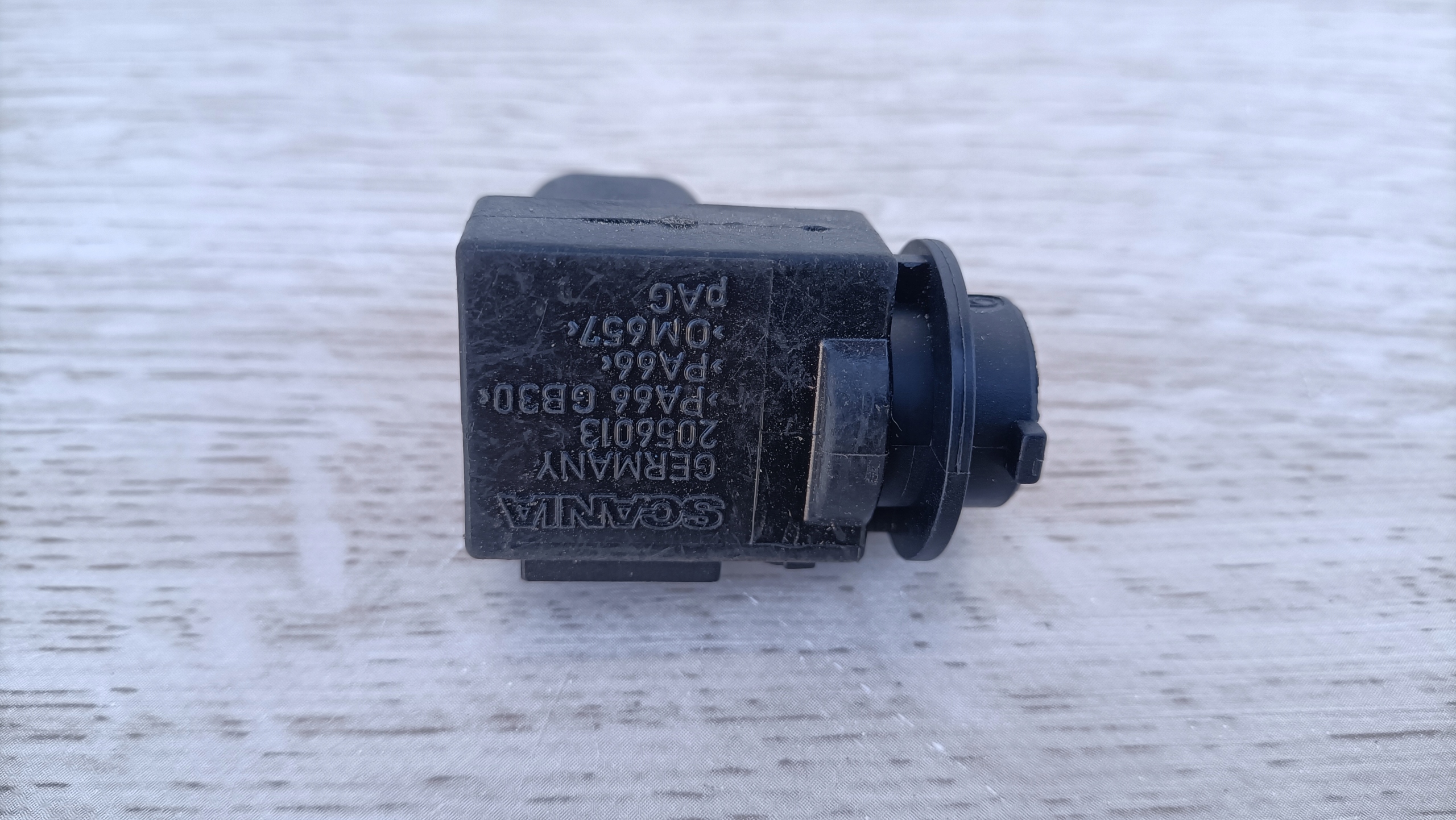 Sensor JAKOSCI luft SCANIA MAN MERCEDES DAF 2056013 KA18/749MR