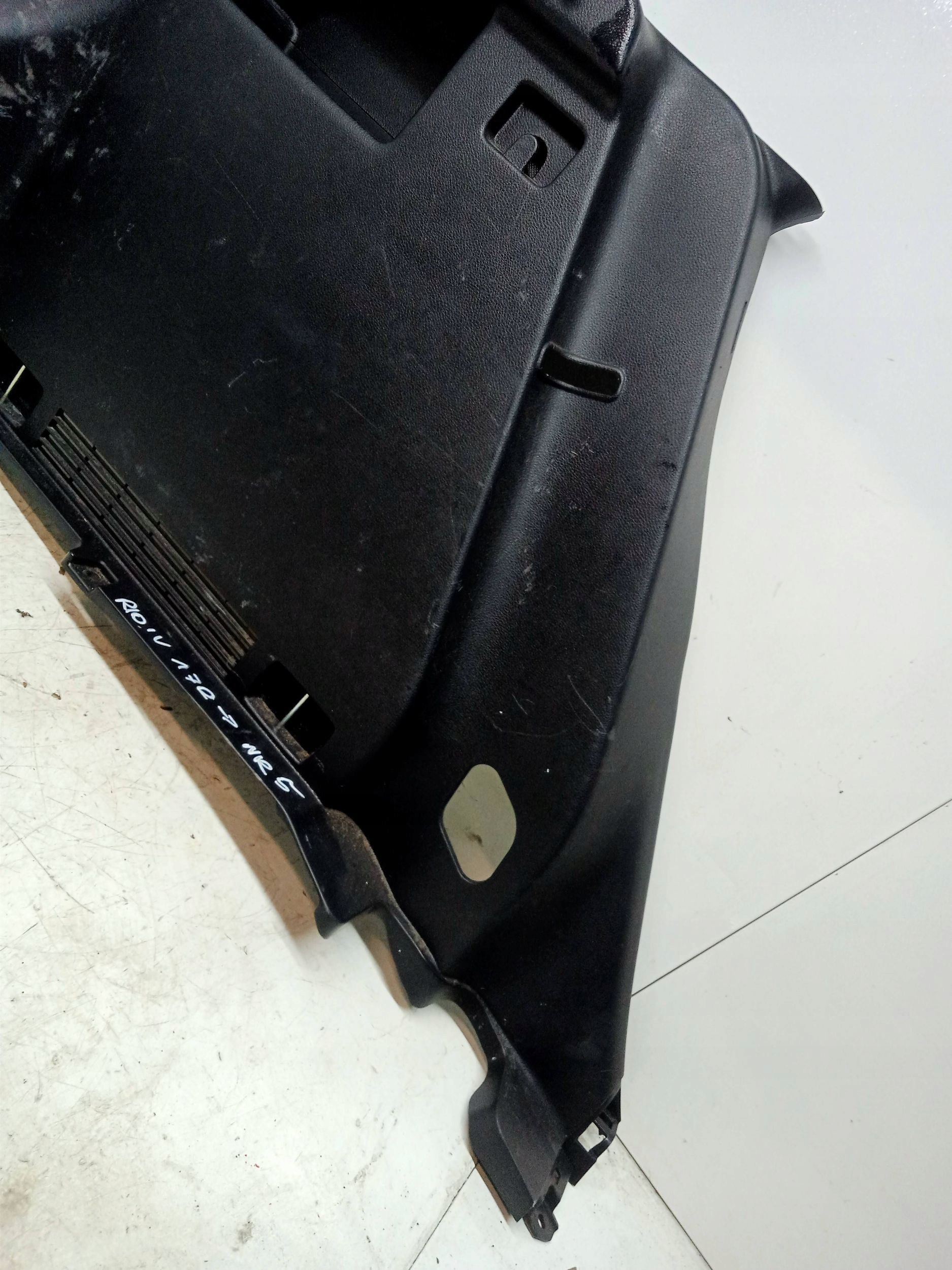 KIA RIO IV side upholstery boot left rear part 85731-H8000 2017