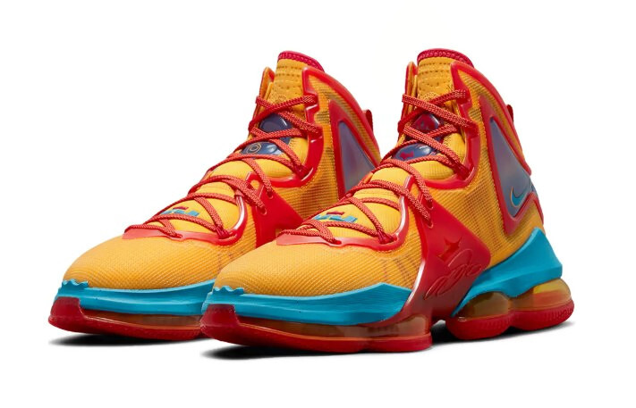 Boty Nike LeBron 19 x Space Jam Tune Squad Velikost 44 Originální