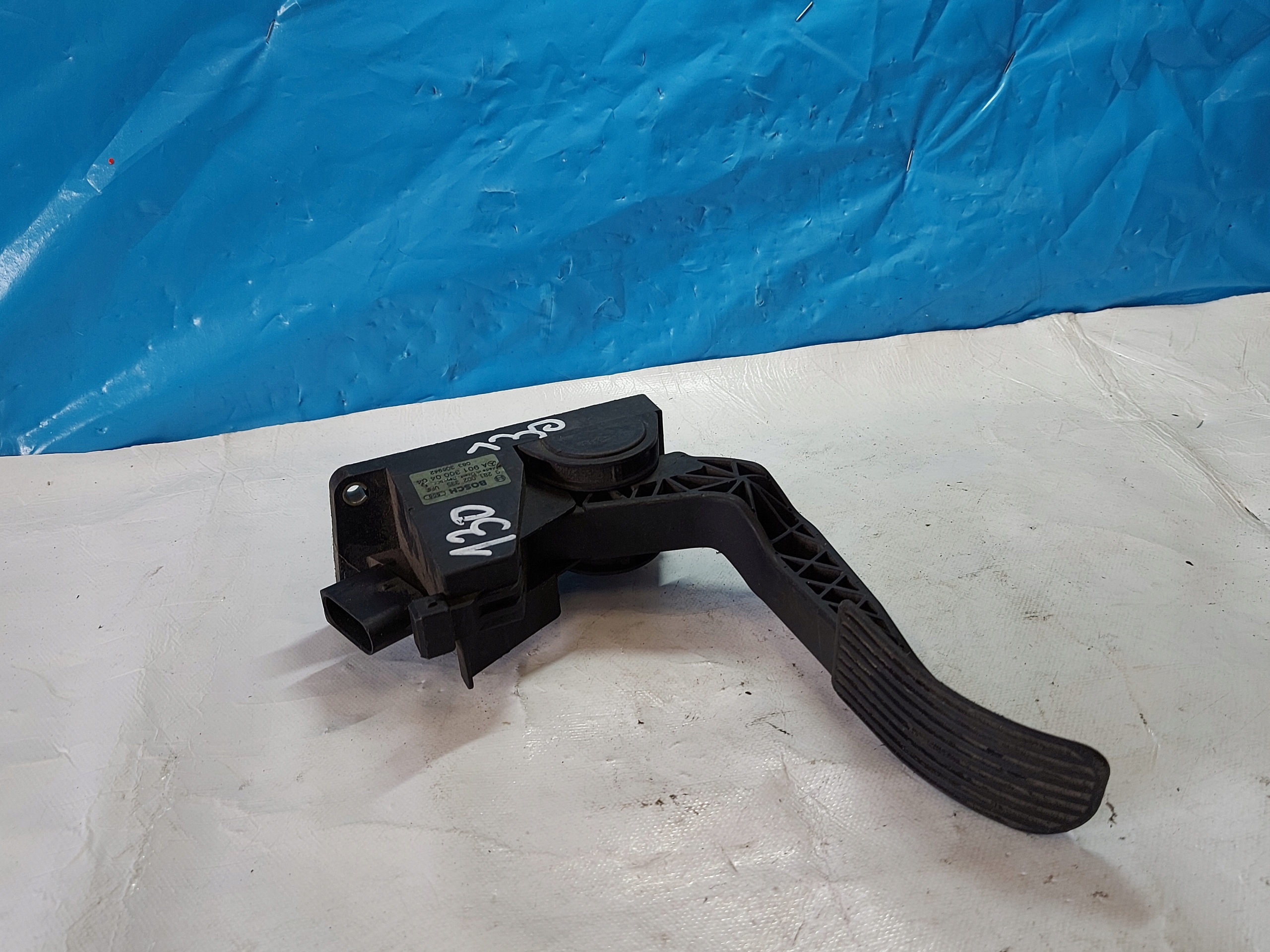 accelerator pedal MERCEDES SPRINTER CDI 0281002335