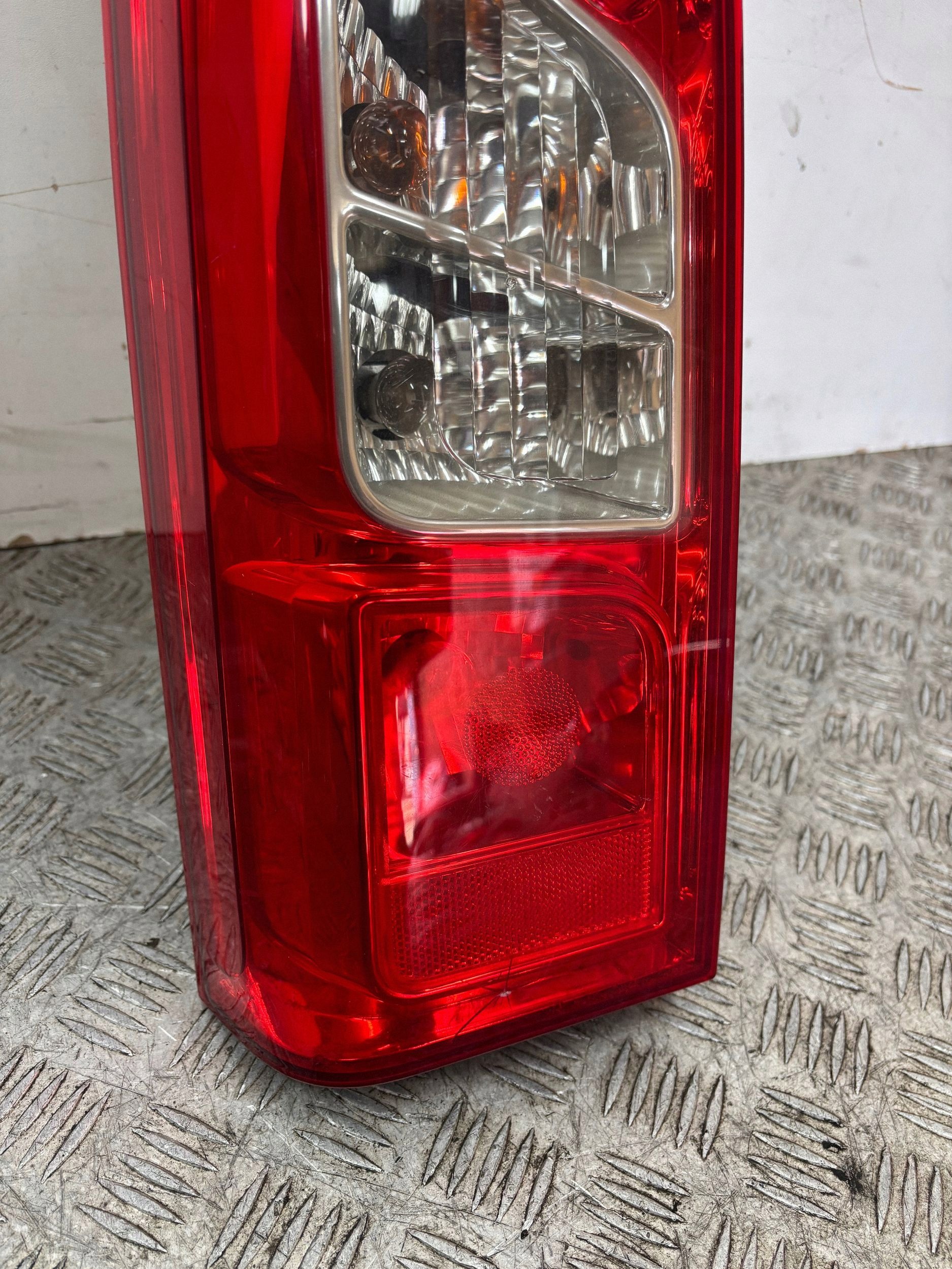 light rear part rear left CITROEN BERLINGO O8- 9680545280