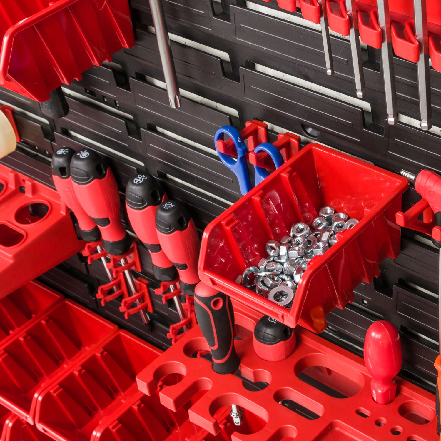 Tablica narzedziowa organizer scienny 1728 x 780 Dominant Color red