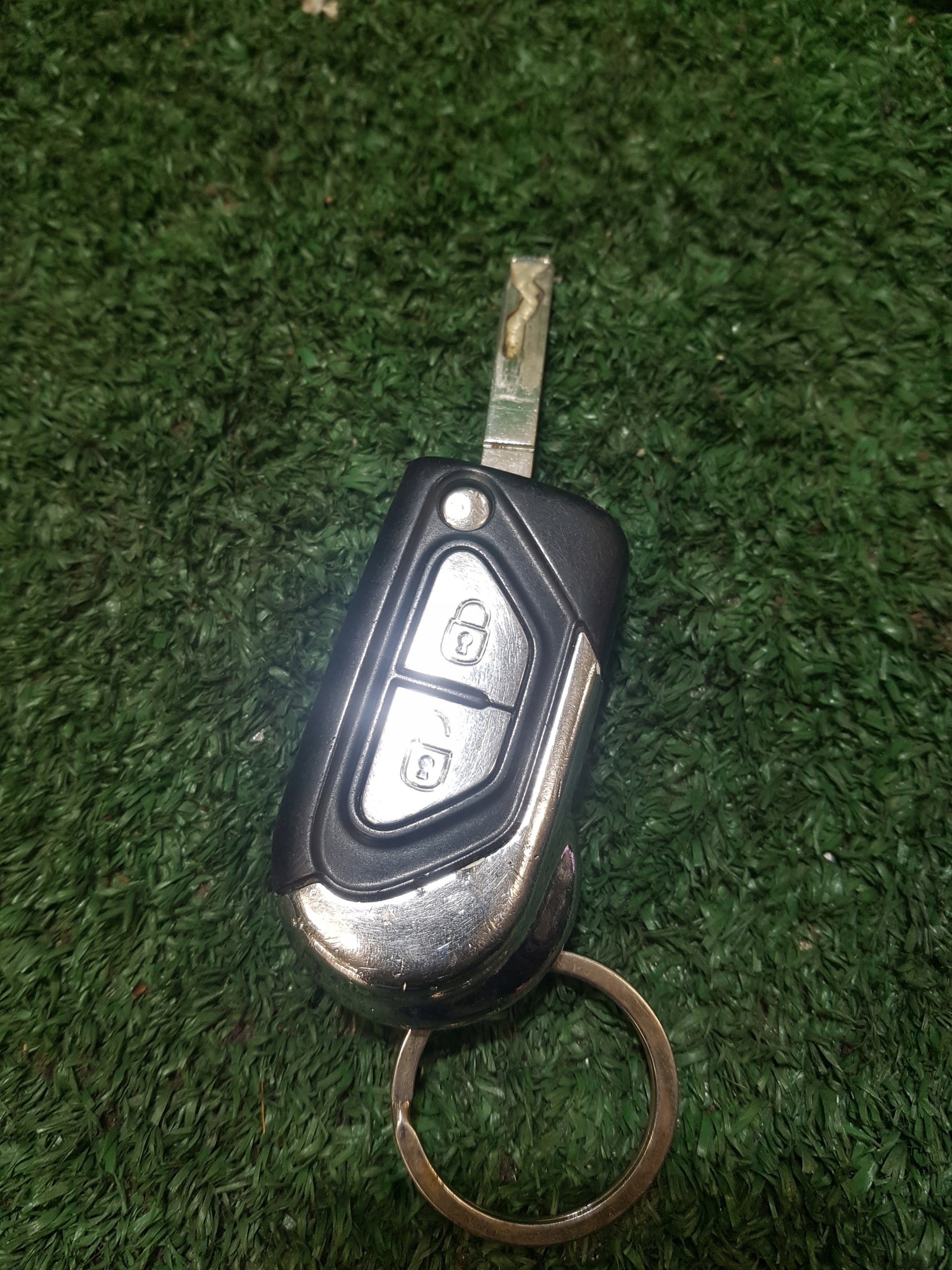 ignition Z KLUCZYKIEM CITROEN DS-3 N0502455