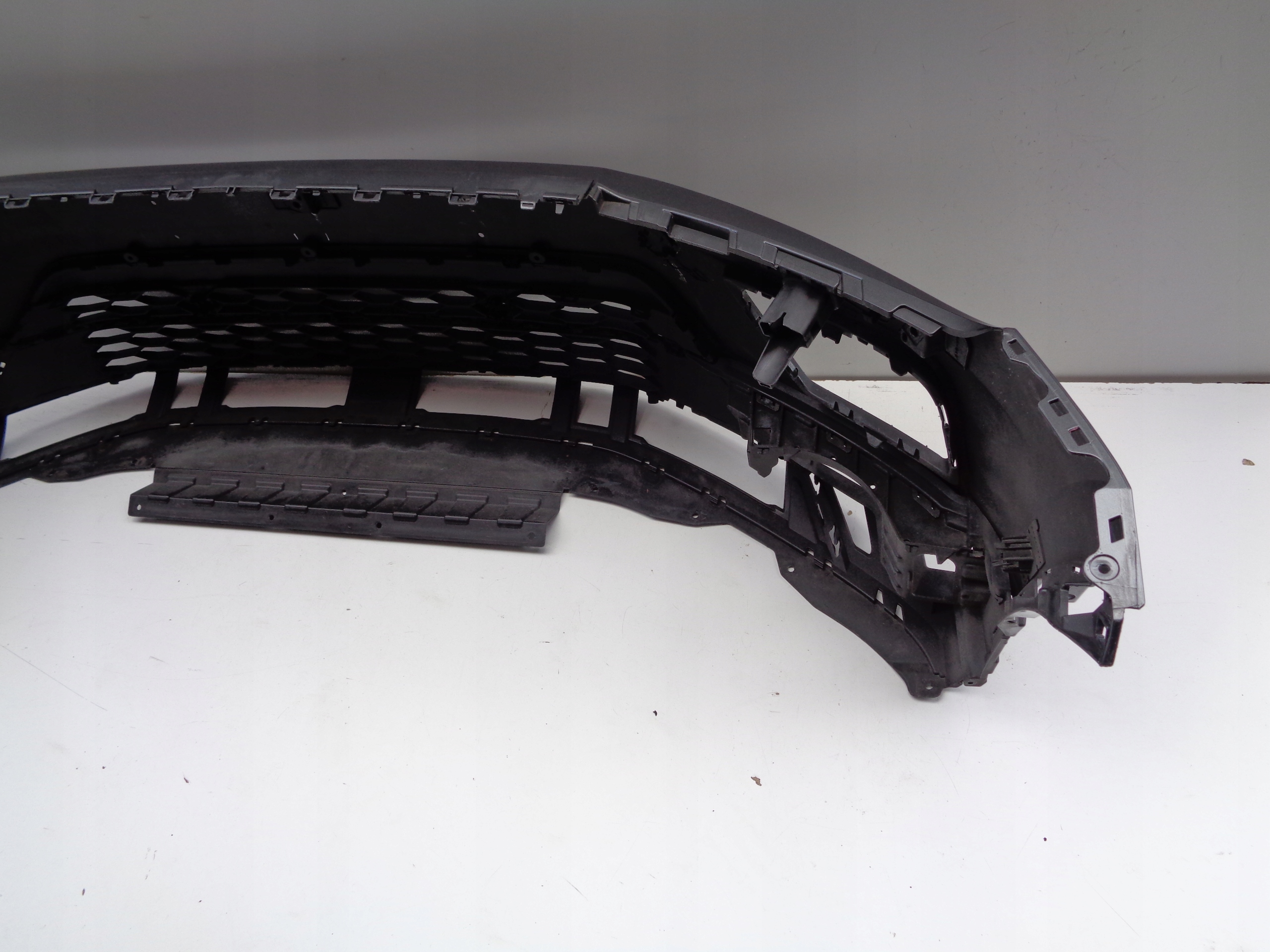 Frontstoßstange VW TIGUAN II 5NA 16- NR 47960
