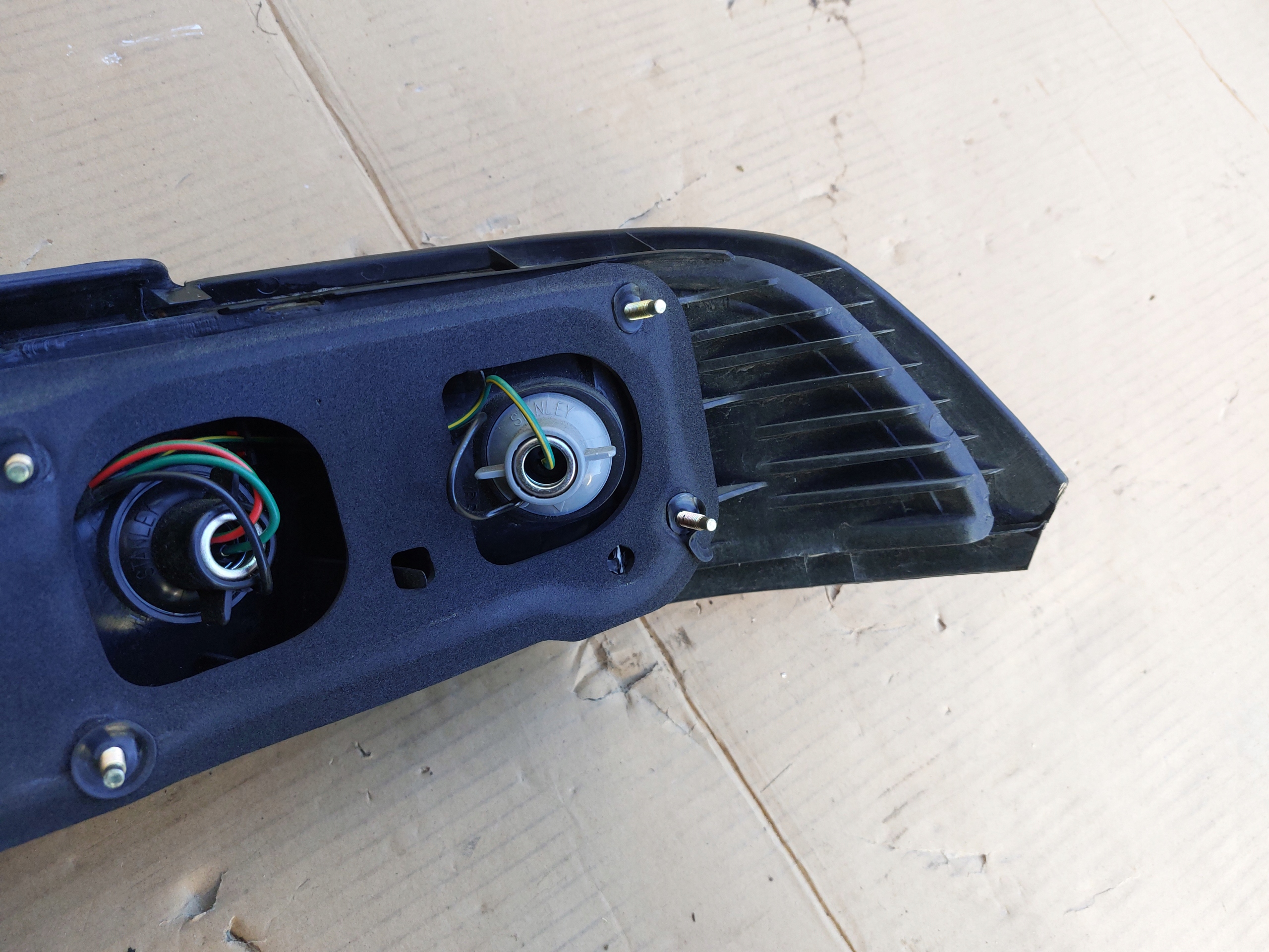 light rear part left Aston Martin DB7 VANTAGE