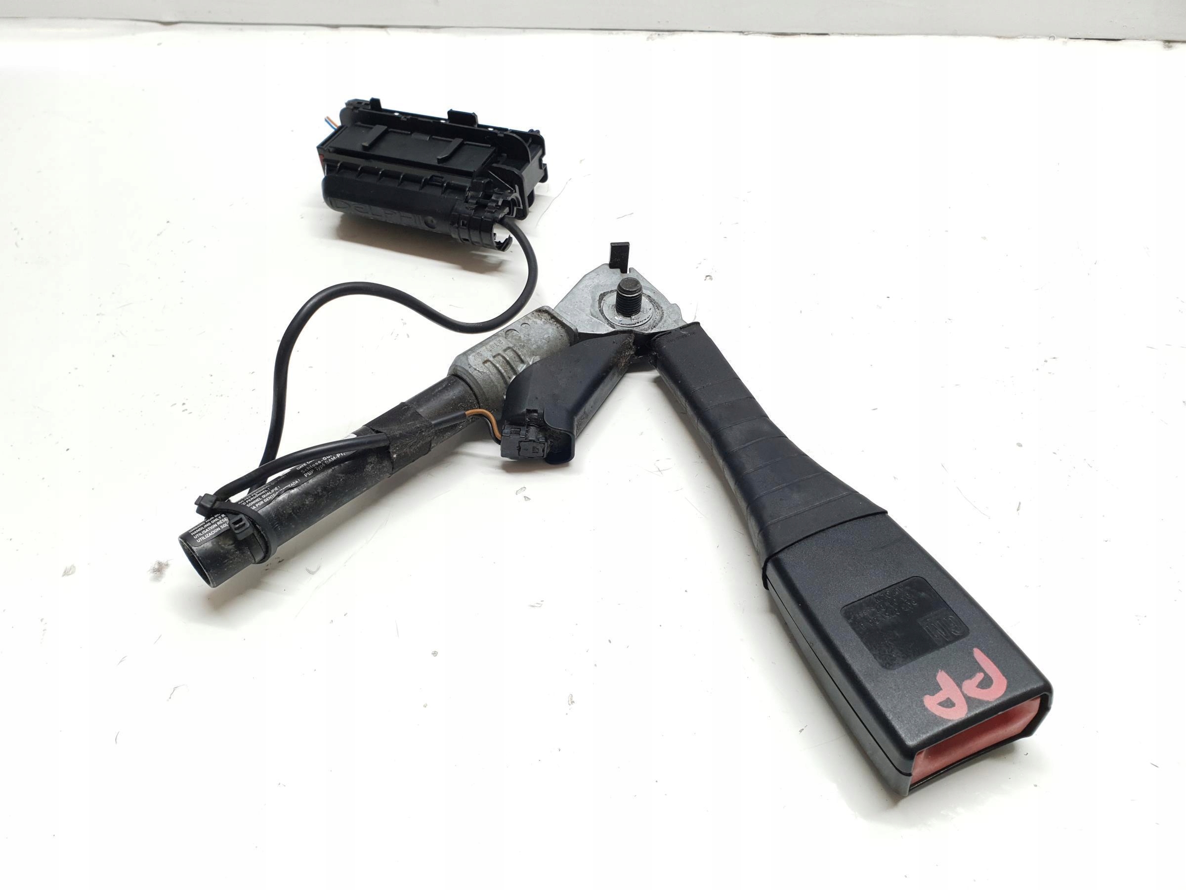 NAPINACZ PASA PRAWY PRZÓD OPEL CORSA D