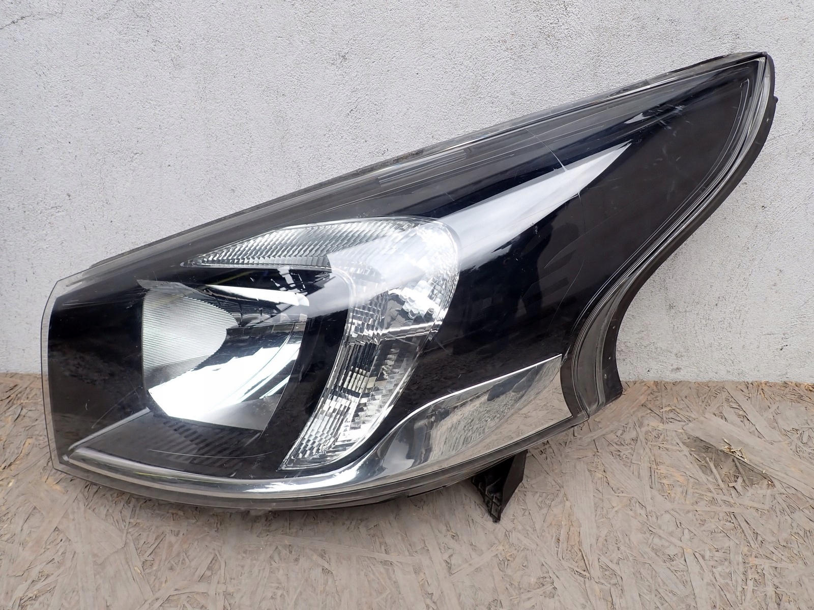 light left REFLEKTOR left OPEL VIVARO 2 II B X82 2014-2019R