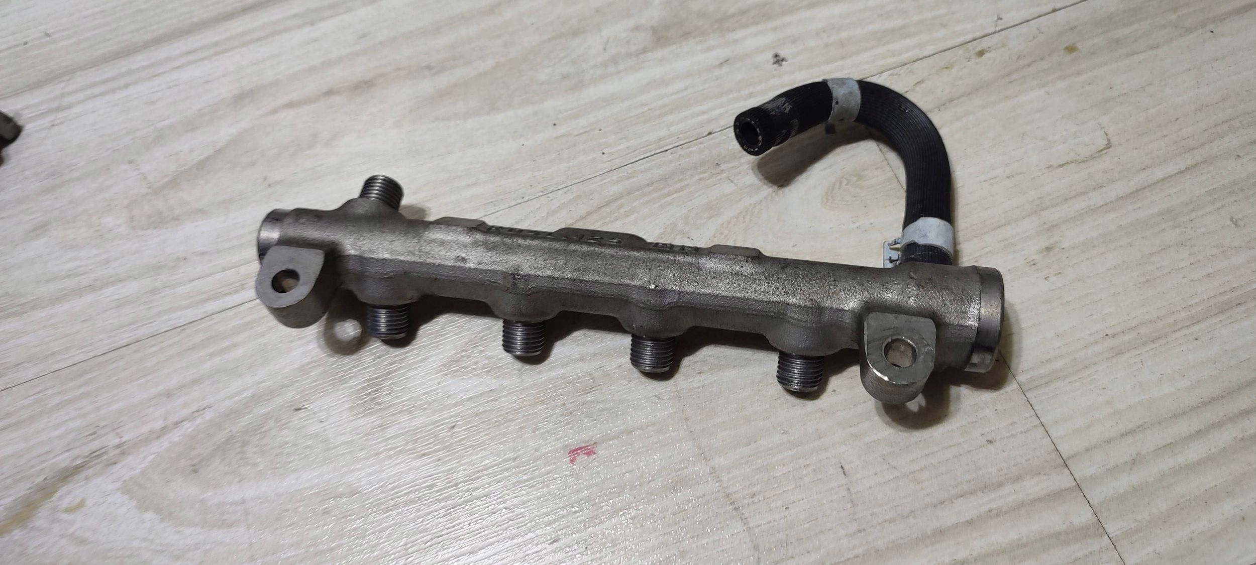 prijenos paliwowy Volkswagen Caddy 04L089G