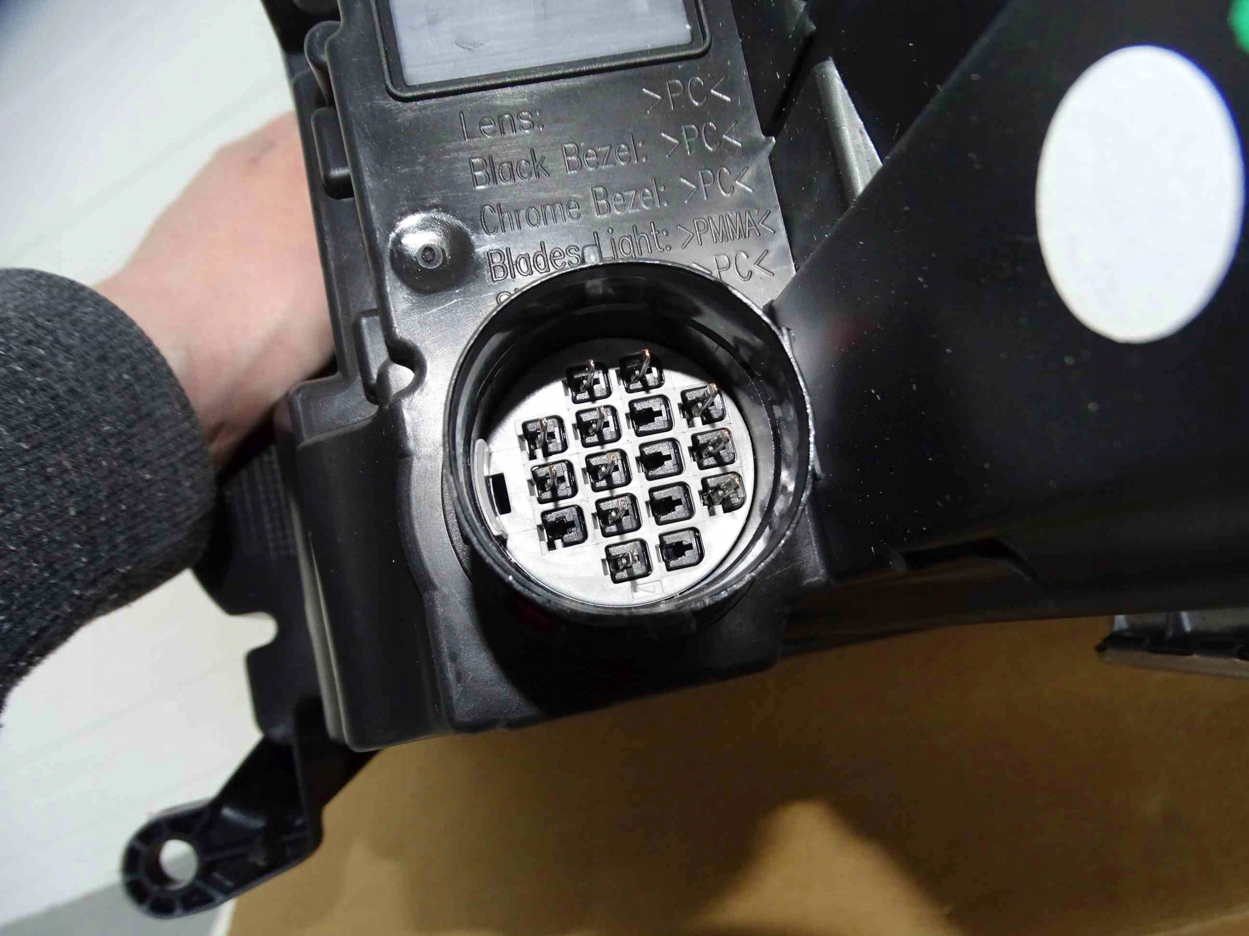 Reflektor USA XENON 11 PIN RANGE ROVER SPORT 13- Wersja Amerykańska