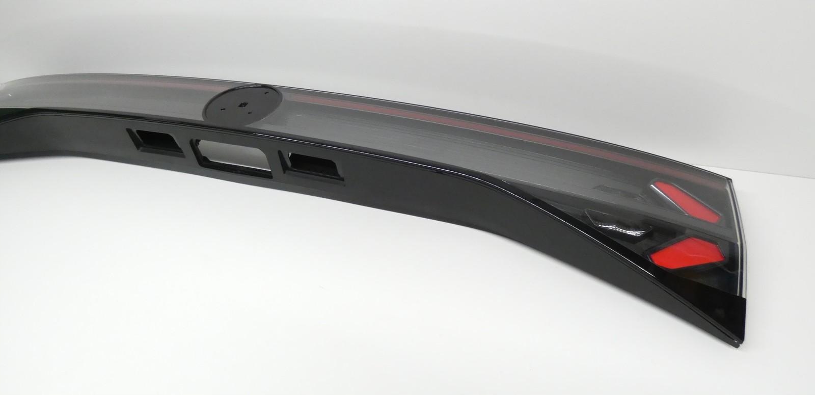 VW T-CROSS LIFT 2GM945307B 2023- cap light rear LED