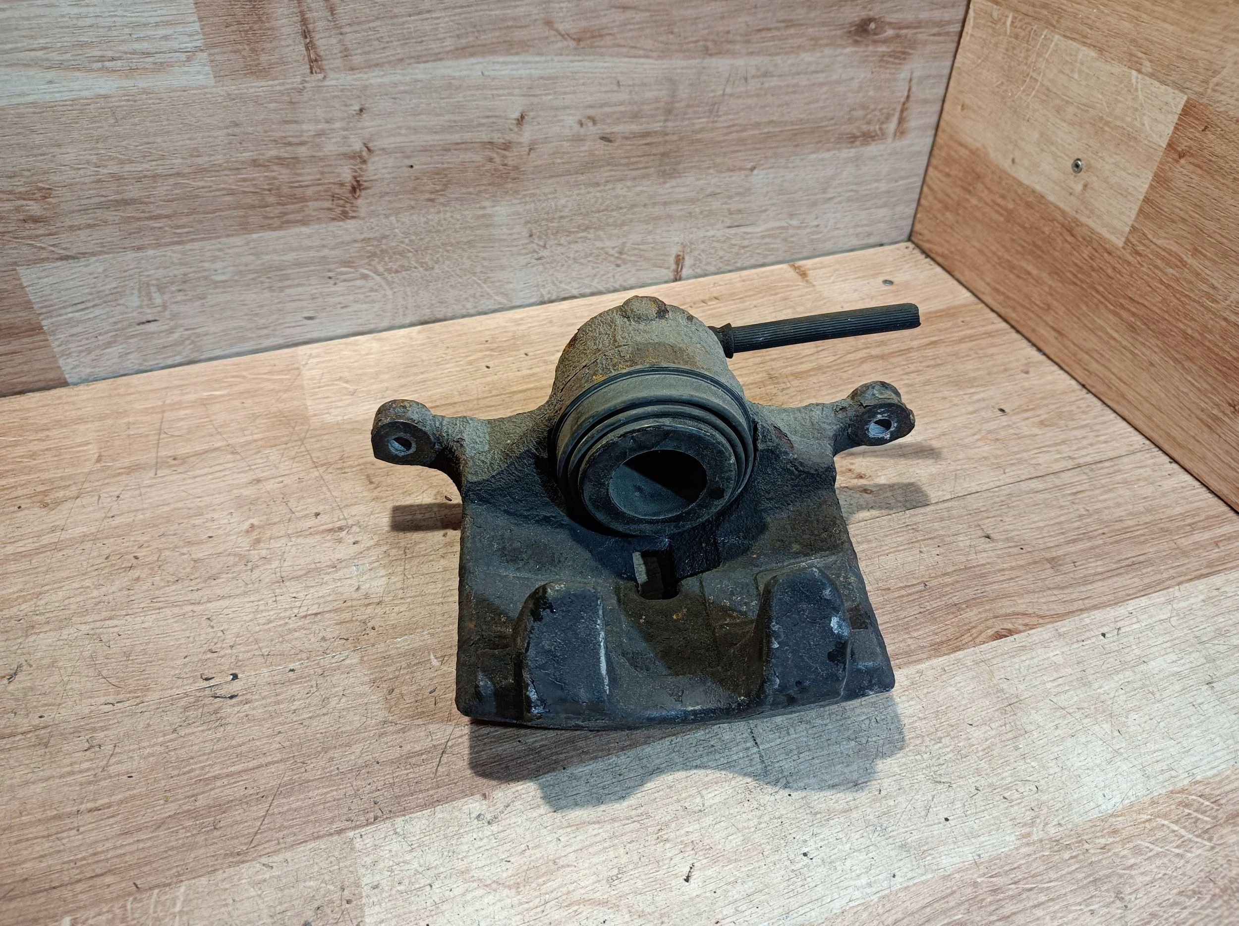 caliper brake front right Mazda 6 GJ
