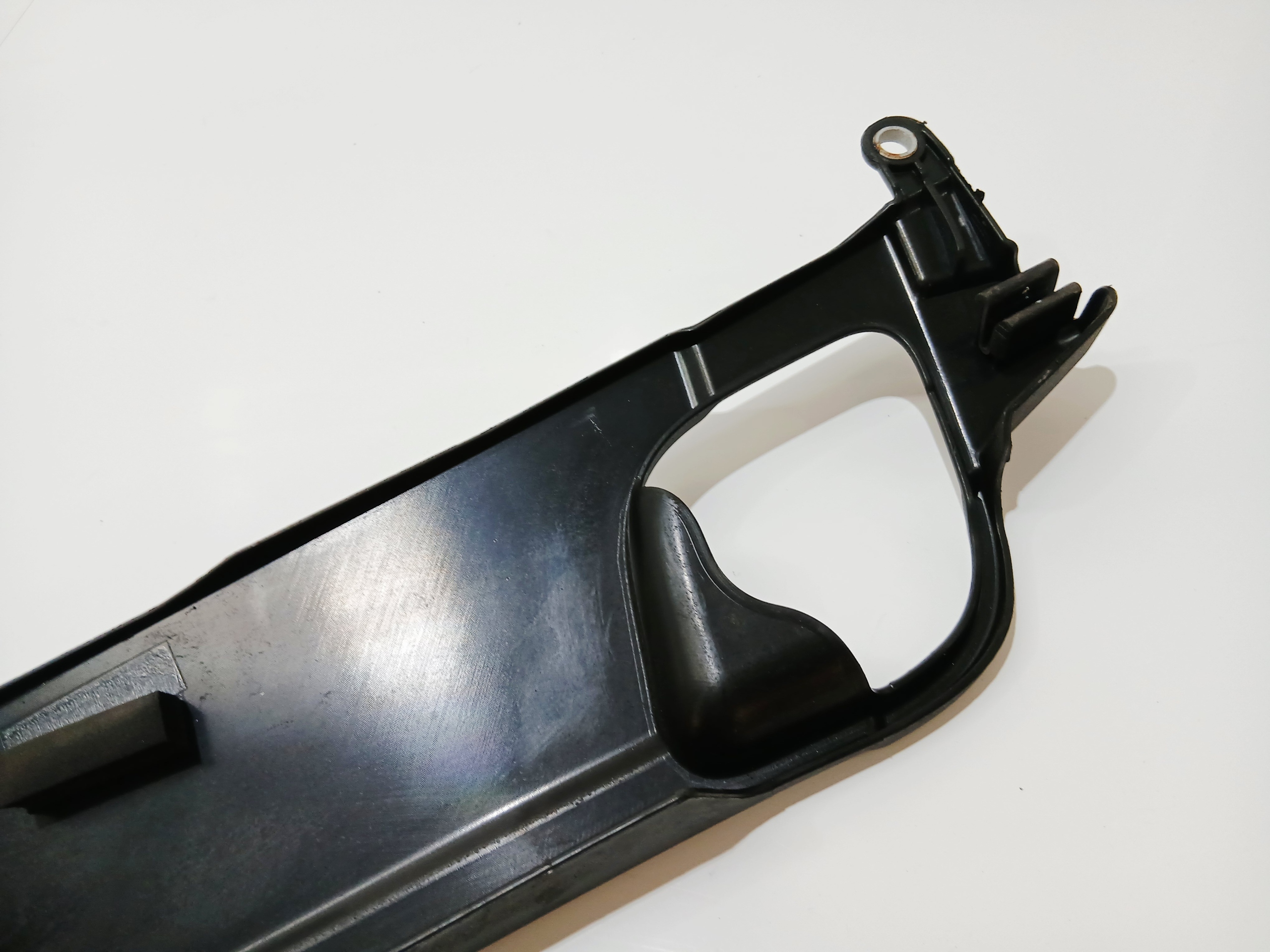 krytka stěny předního BMW E60 7803340