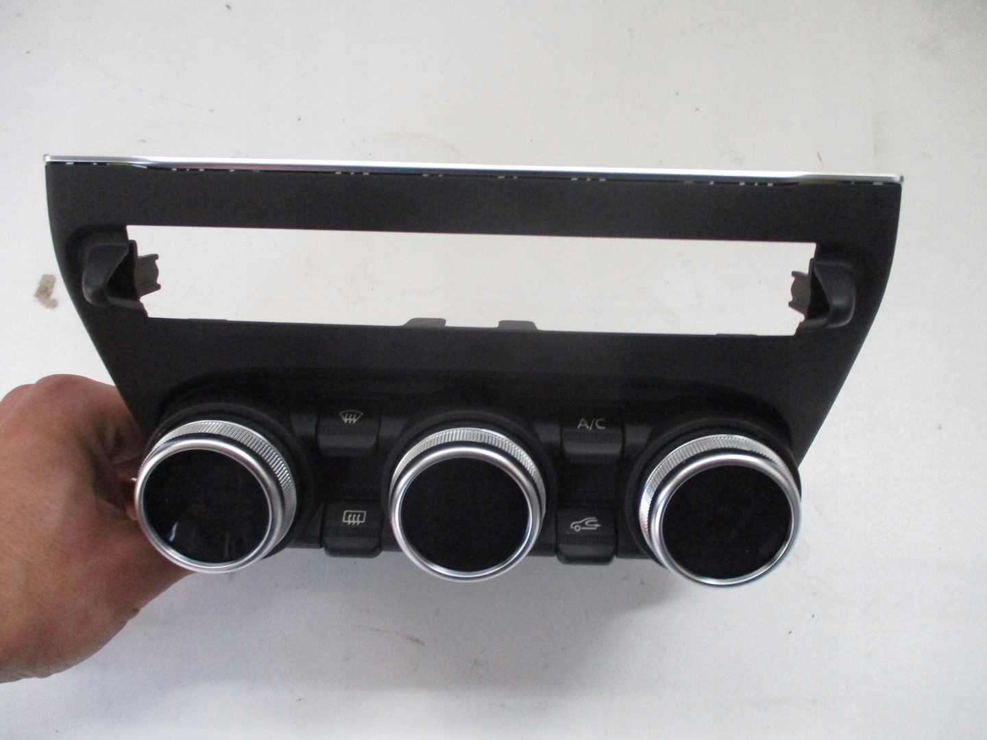 UNITE COMMANDE CLIMA KLIMATRONIK CLIO V 275100936R