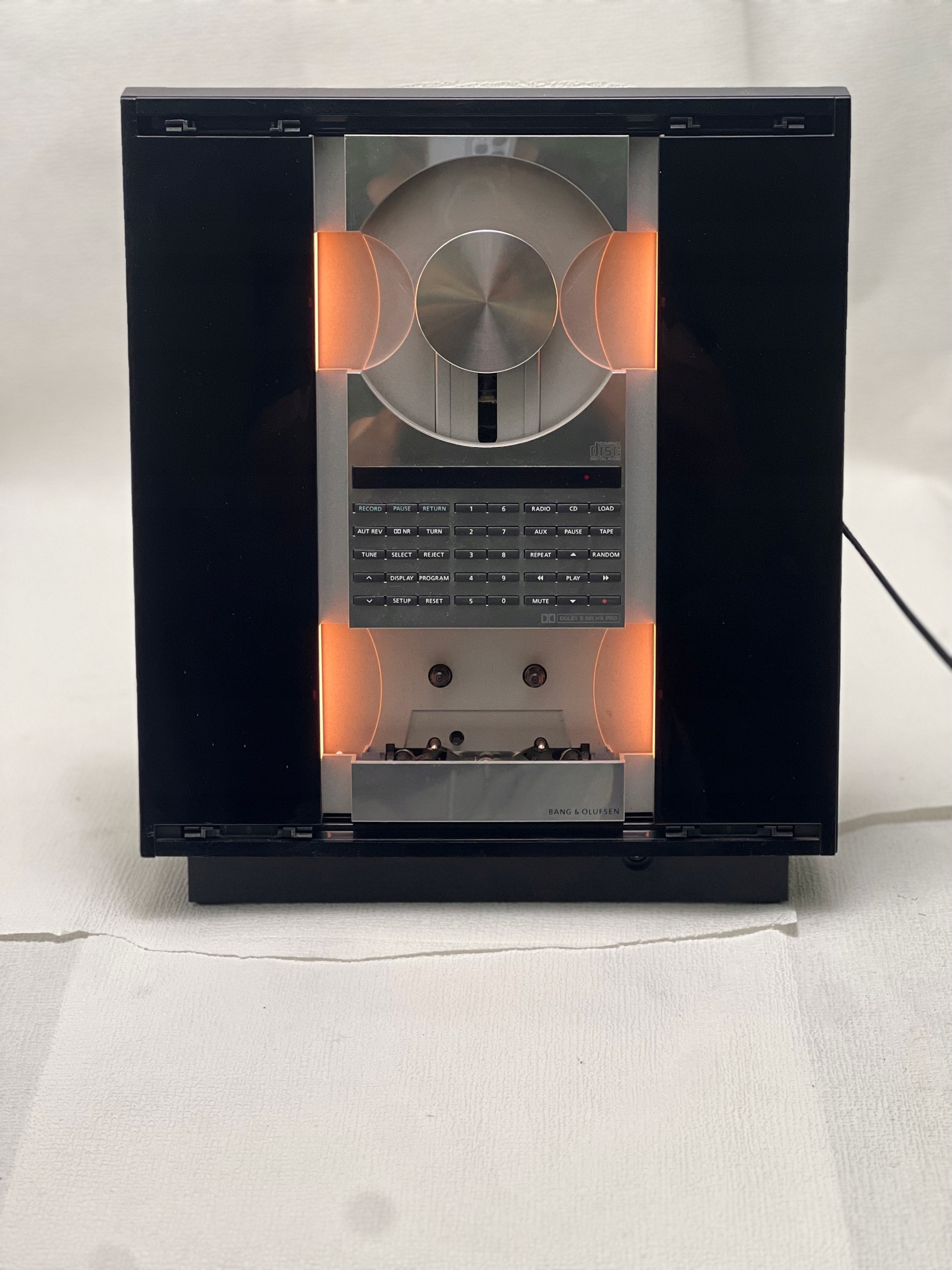 Beosound BangOlufsen Ouverture design David Lewis