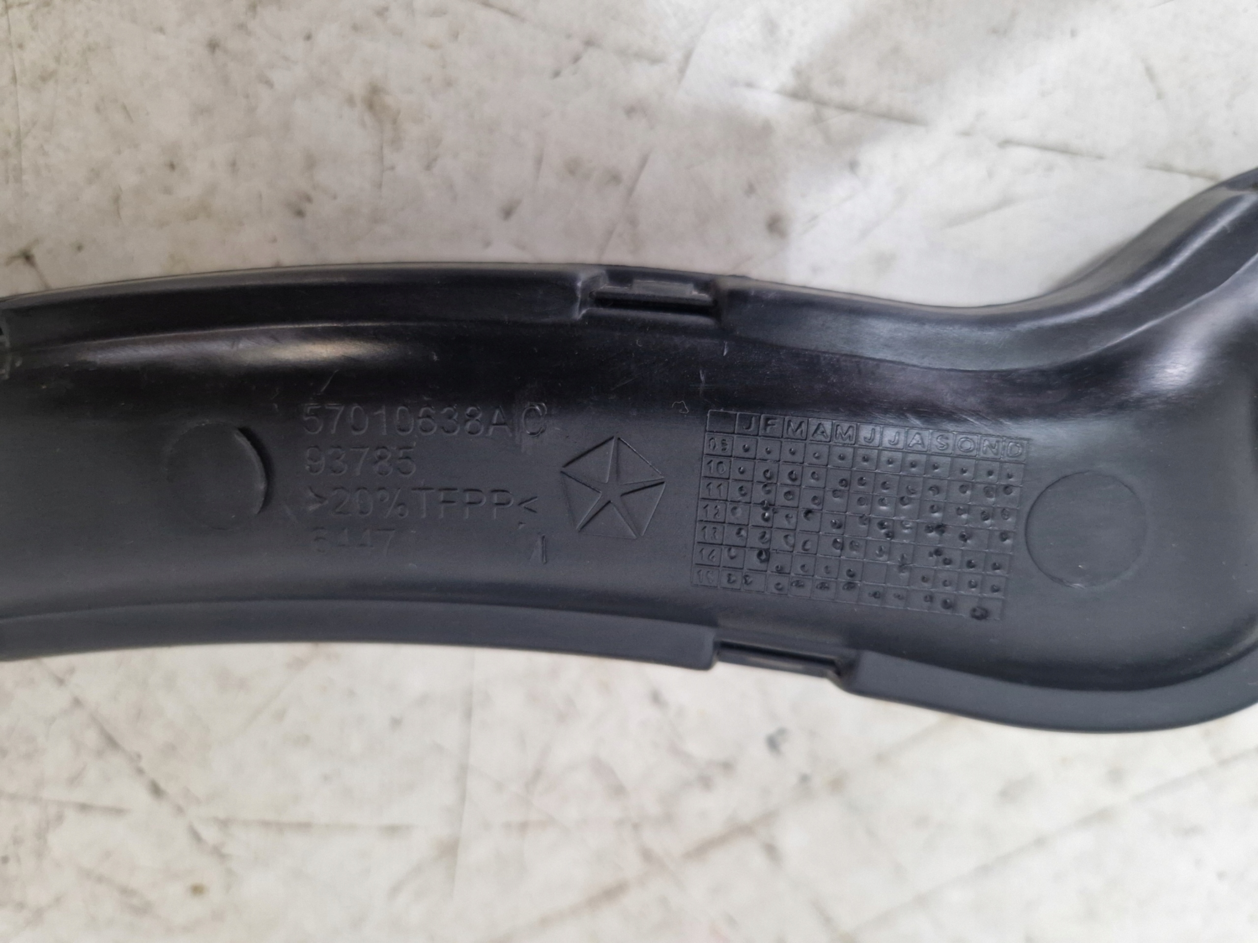 DODGE DURANGO 2021- ODPLYW schlauch links schiebedach 57010638AC