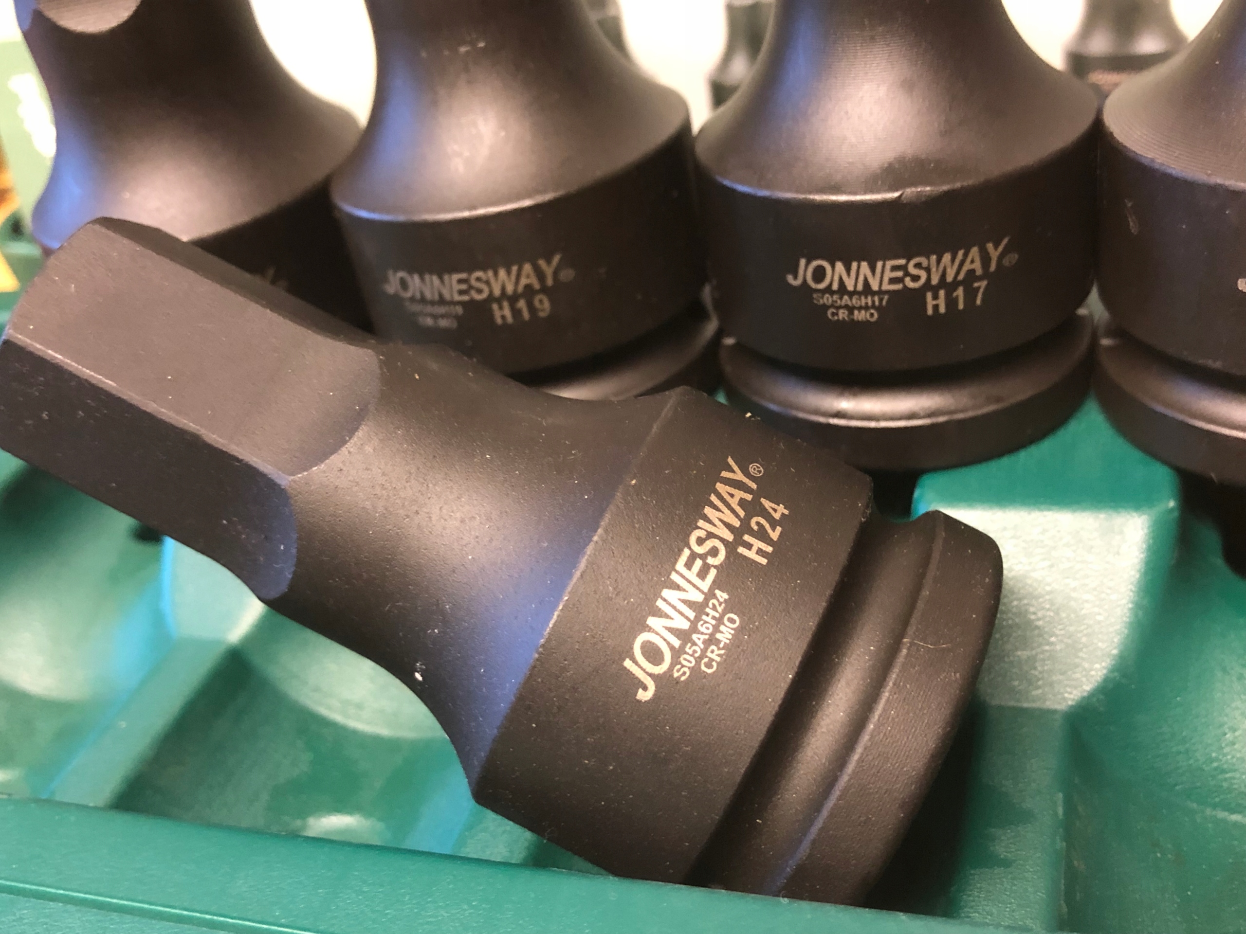 Jonnesway Nasadki udarowe klucze Ampule 3/4” 14-24 Marka Jonnesway