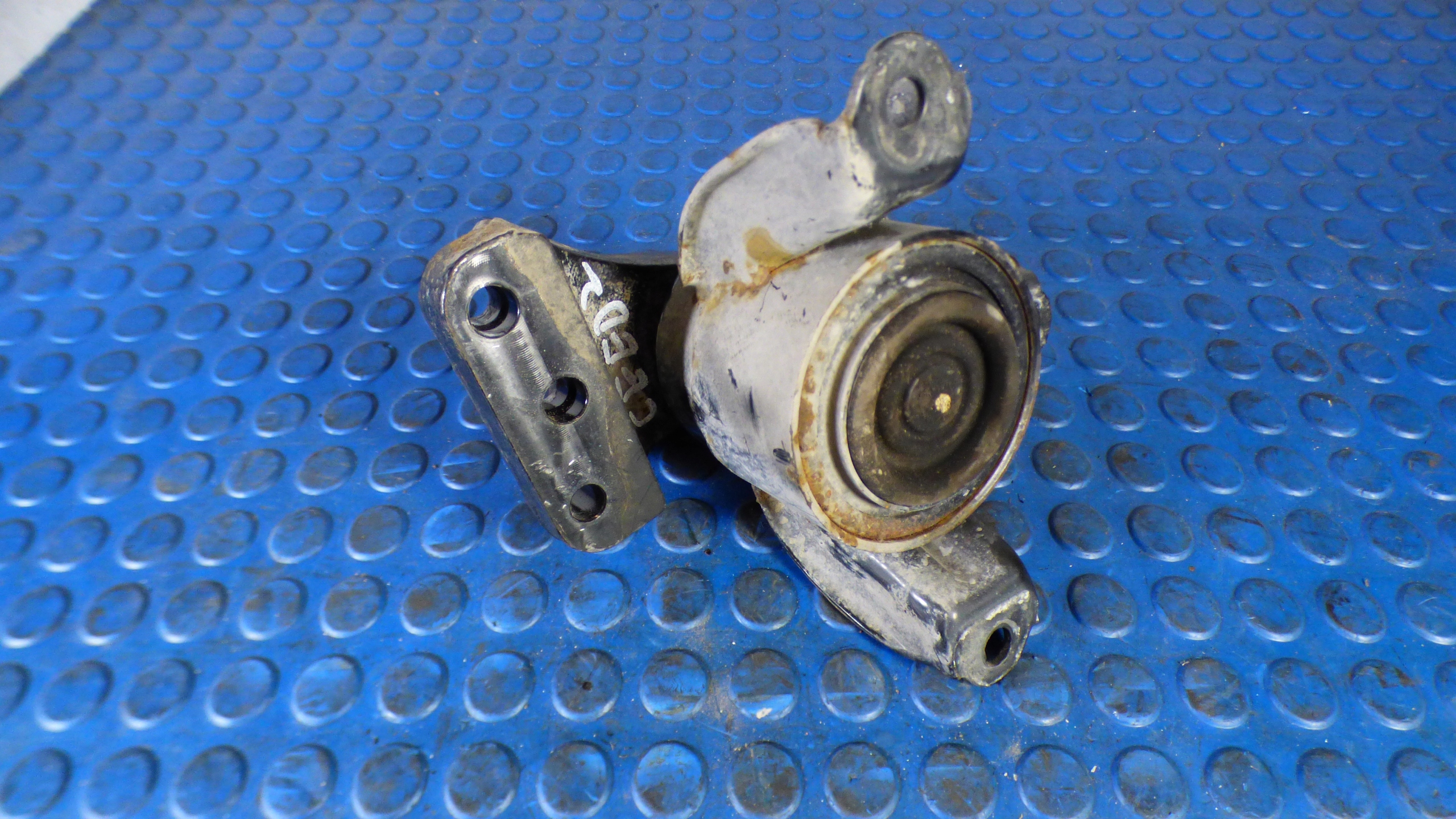 Support Airbag Support plaque Moteur 21810-A5500 KIA CEED II 1.6CRDI