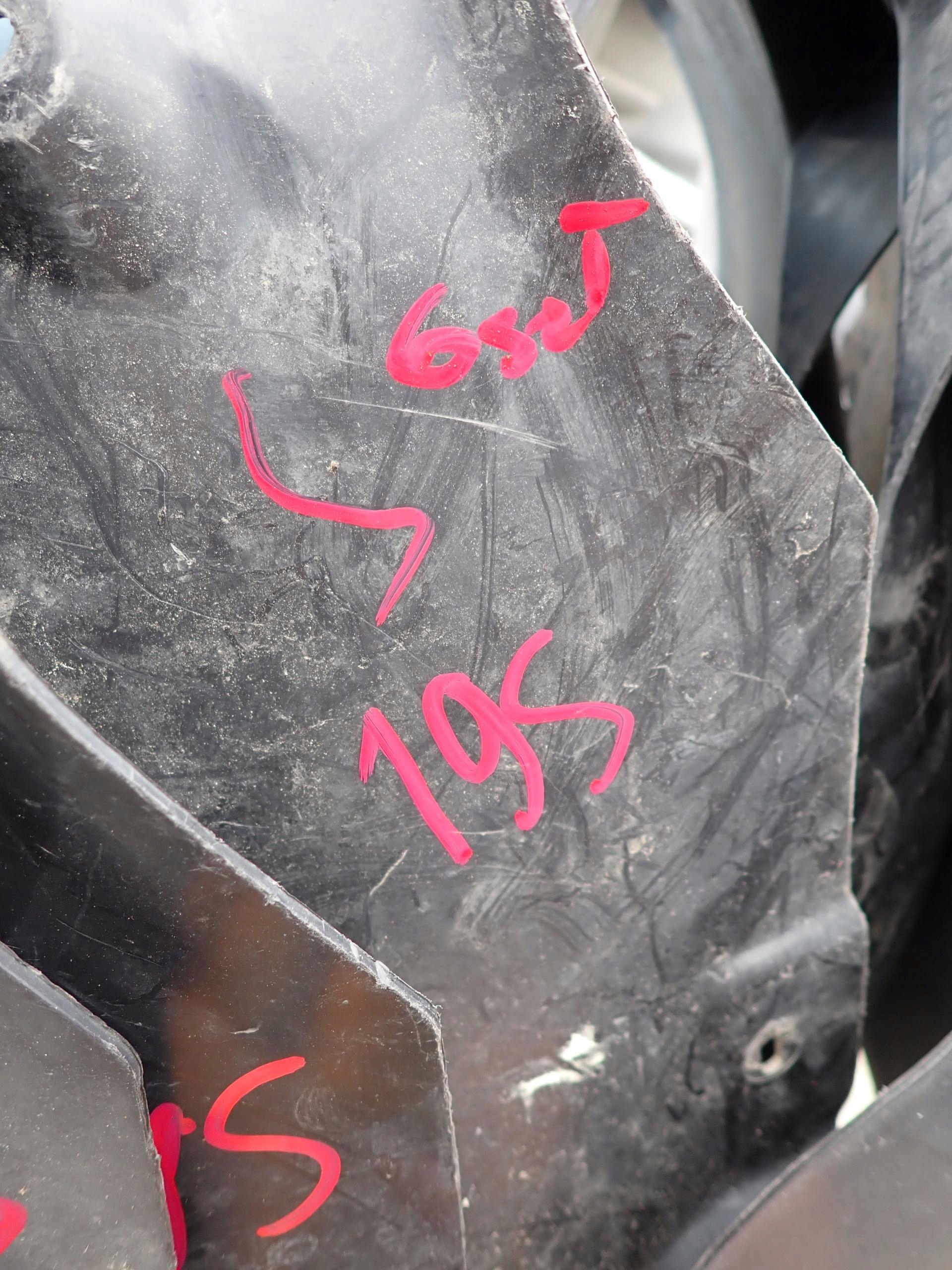 SKODA YETI LIFT 12-17 mudguard right front front