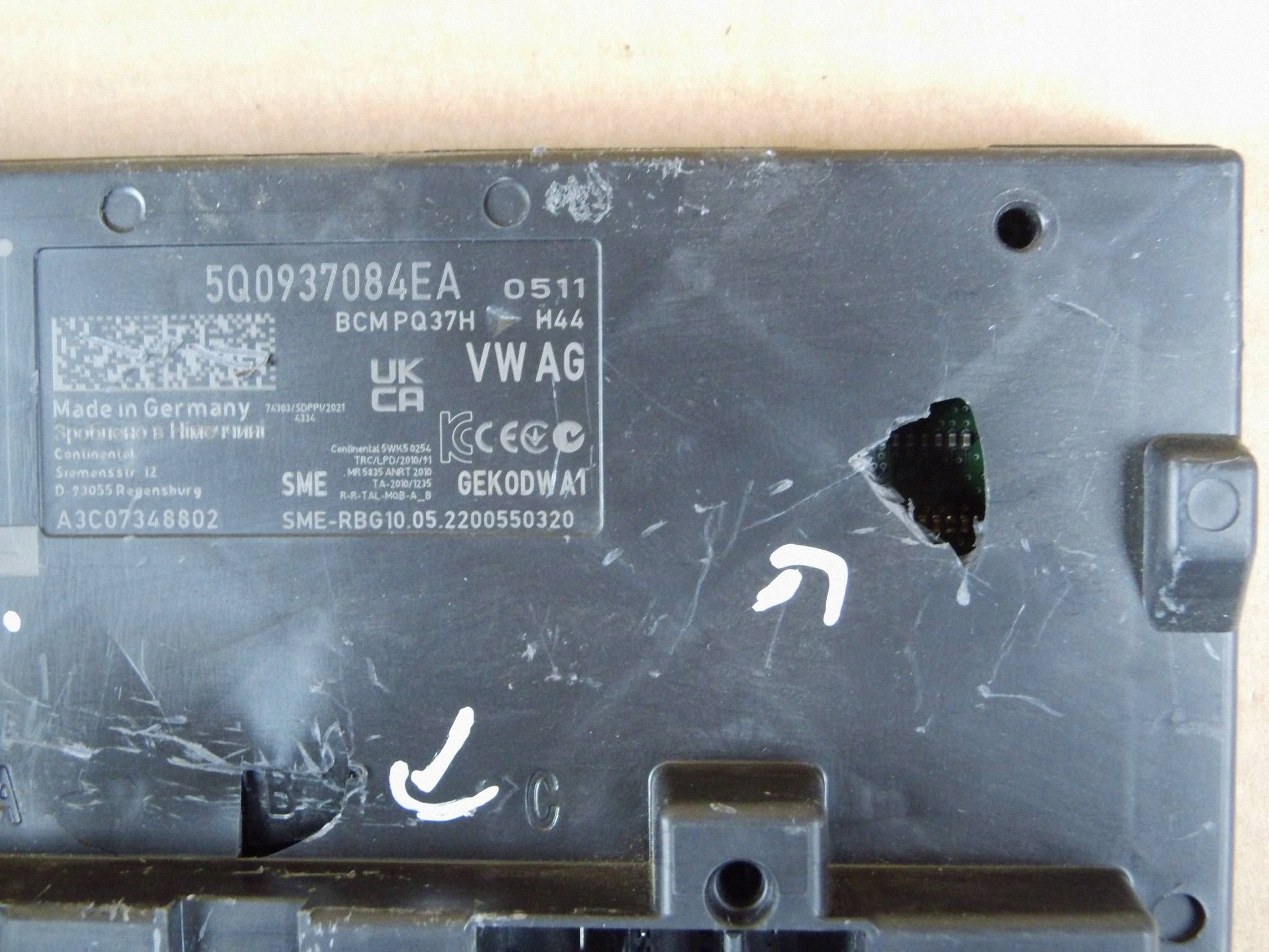 Volkswagen Skoda Seat module computer control unit komfortu 5Q0937084EA