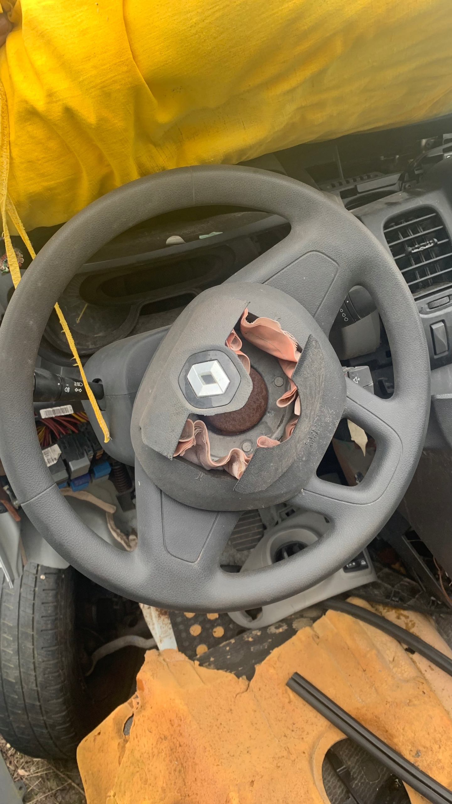 484002608R - RENAULT TRAFIC III КЕРМО 2016 2017 2018