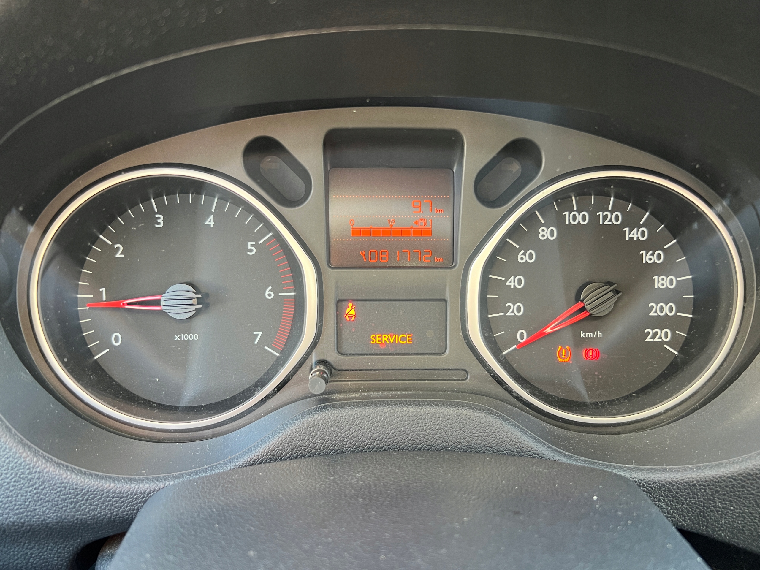 C-Elysee II 1.2 VTi dials 9809616680