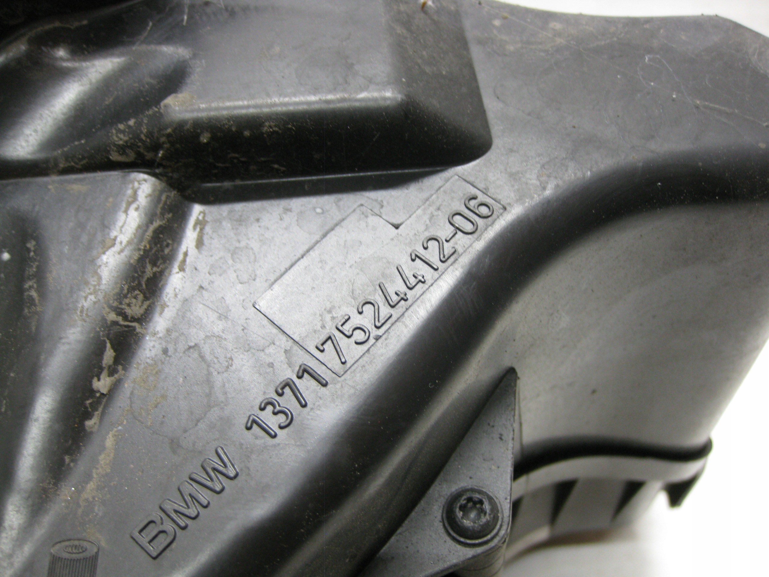 BMW E87 08R Gehäuse filter luft 7524412