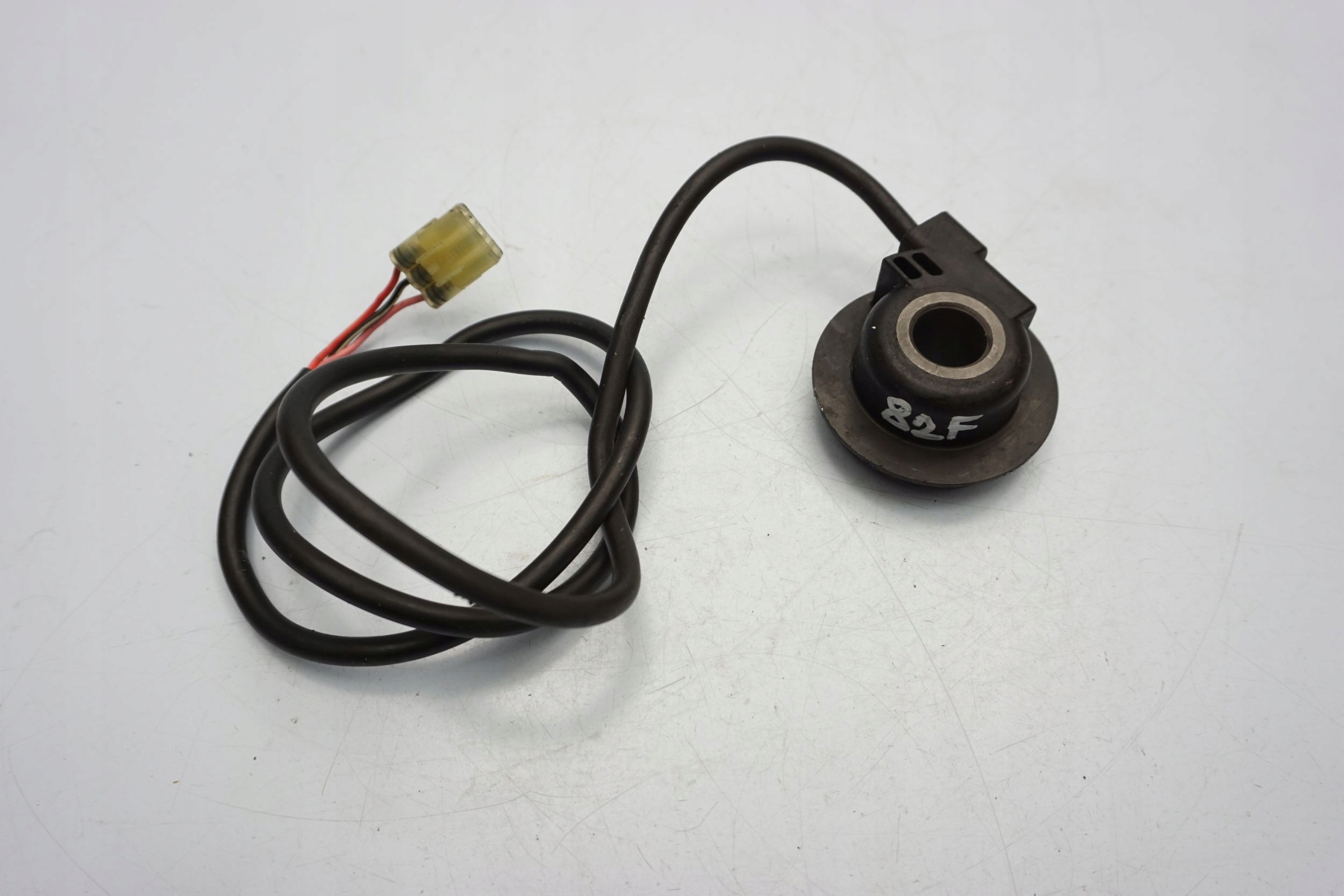 93321778 - SUZUKI DL 650 V-STROM 04-11 УЛИТКА СПИДОМЕТР