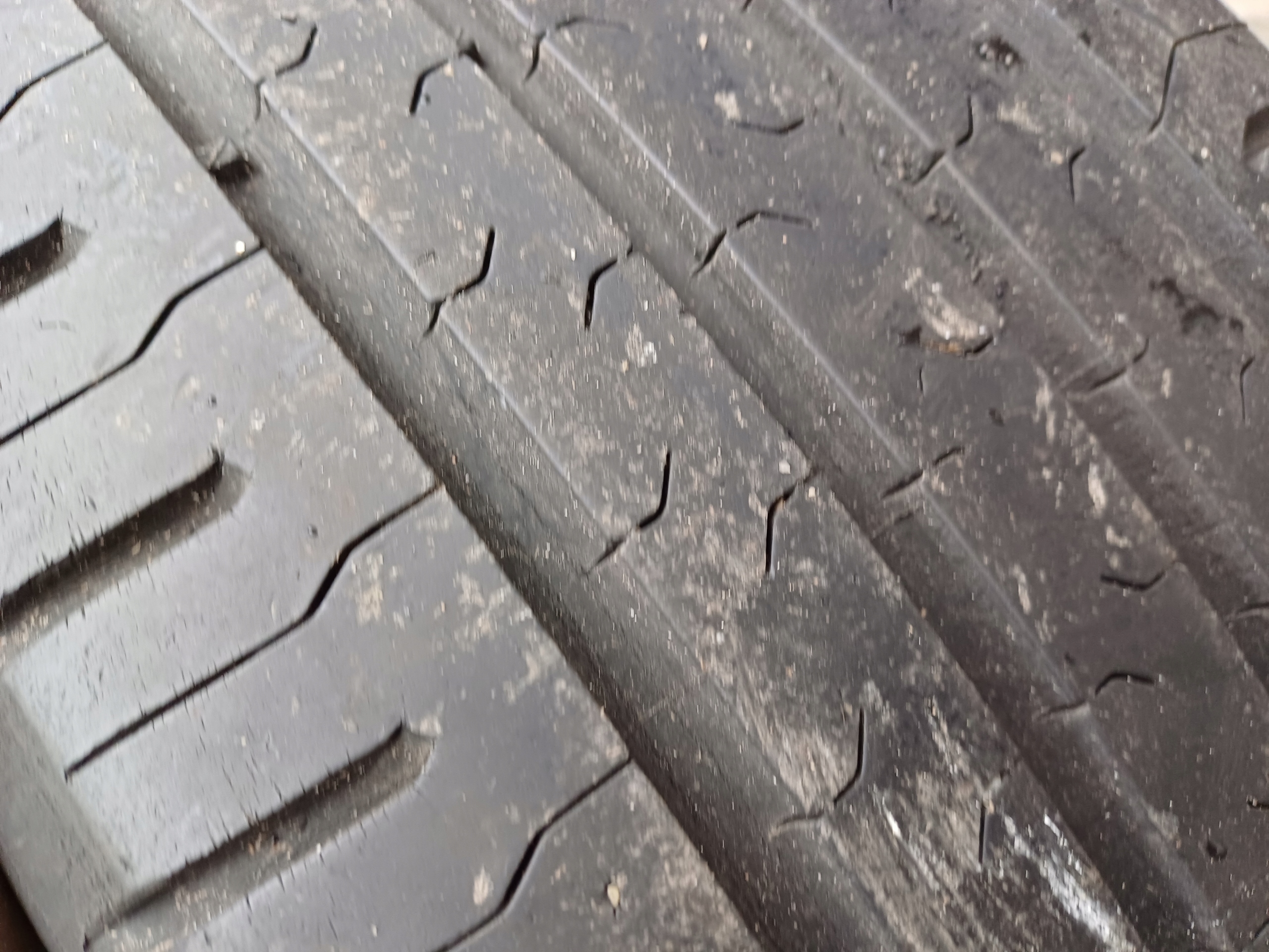 CONTINENTAL tyres summer 2 SZT 195/55r16 5mm 2014r para