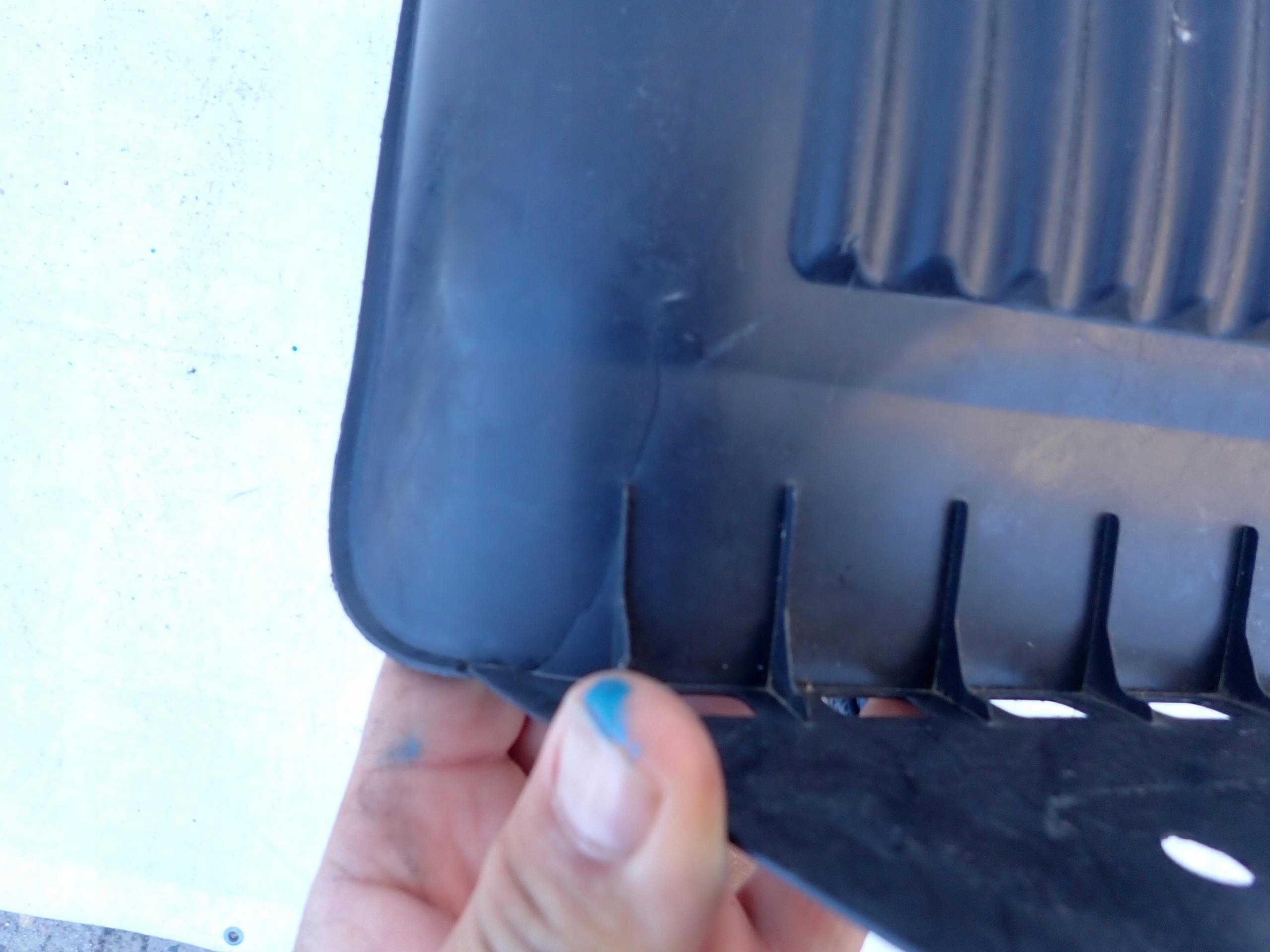 HYUNDAI I20 II 14-> mudguard right rear part rear.