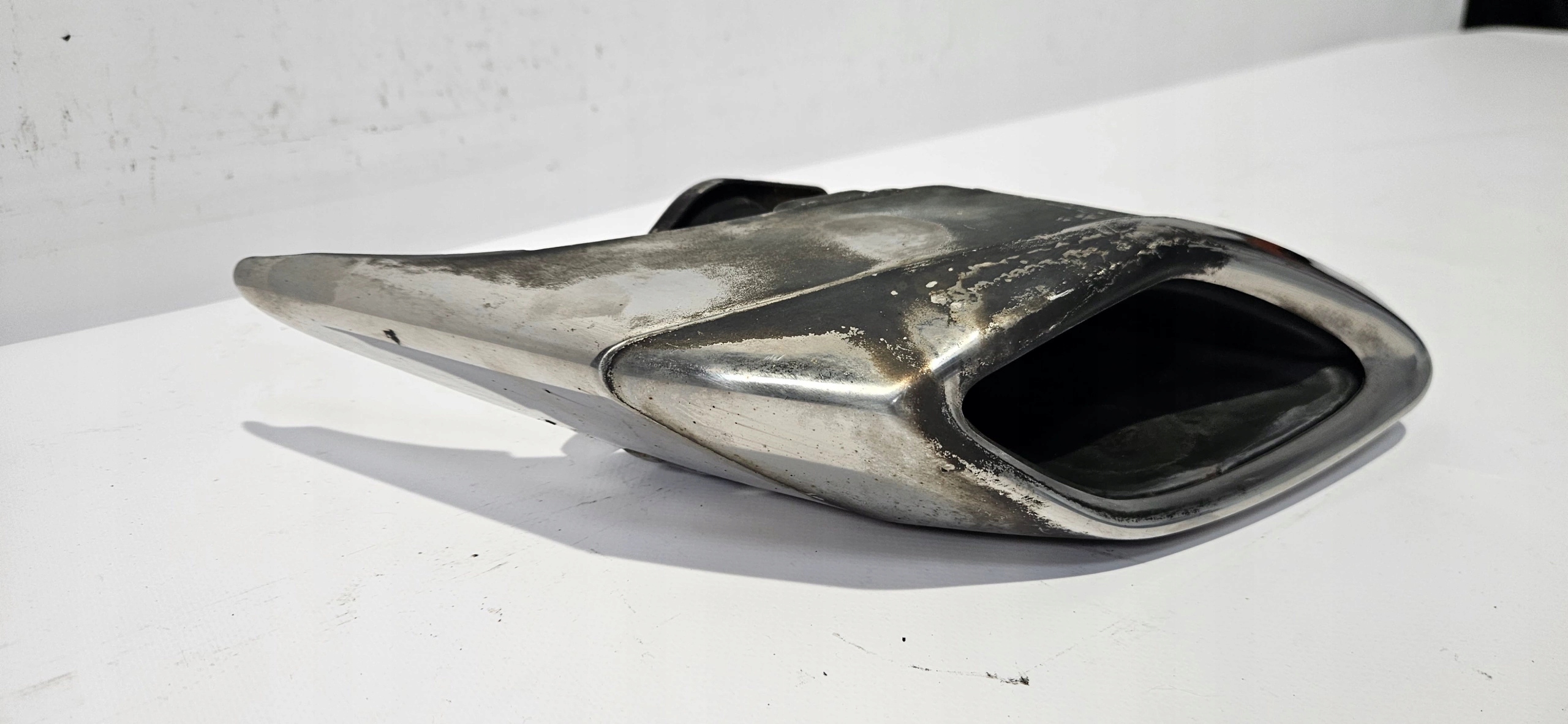 TERMINALE dello scarico sinistra LEXUS NX e 14-21 Originale