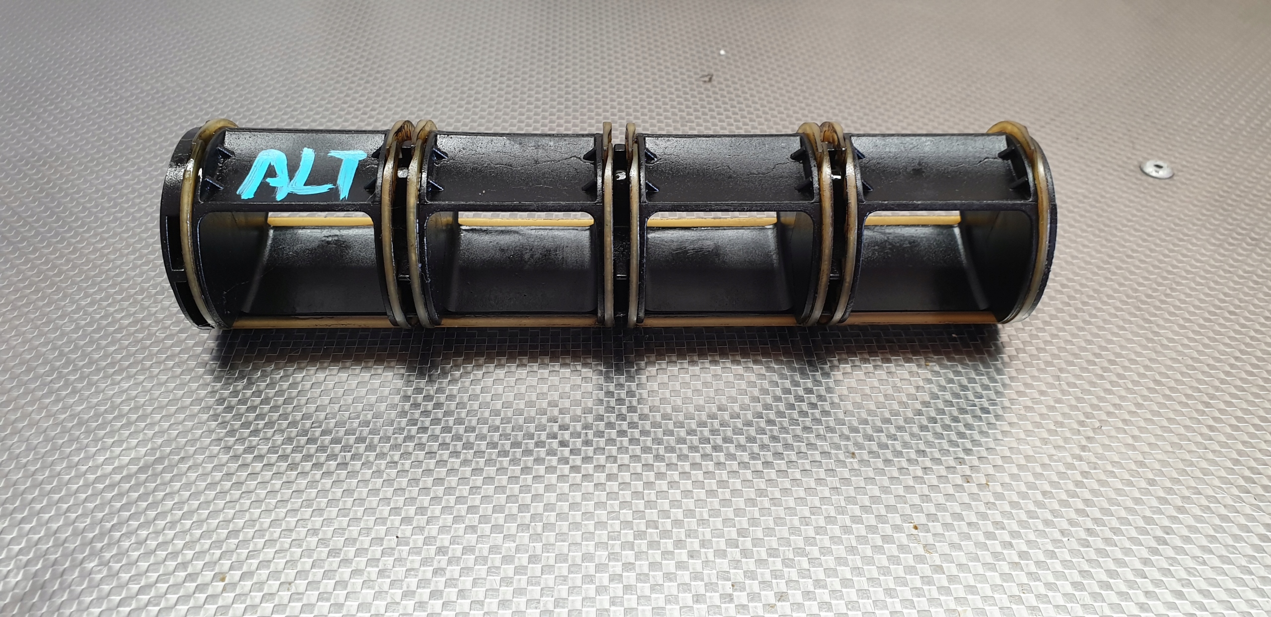 AUDI A4 B6 вал 2.0 ALT