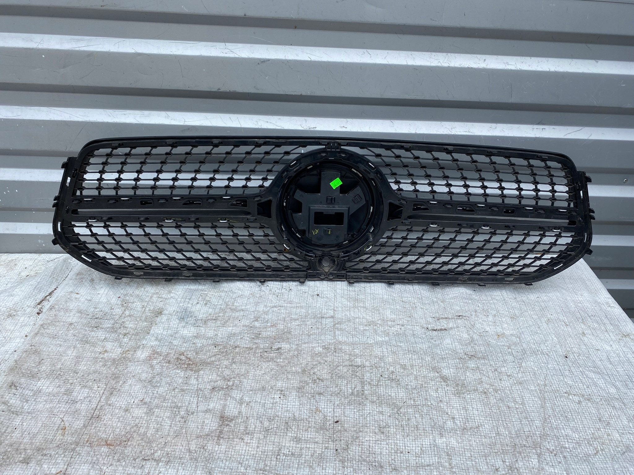 Mercedes GLE 167 1678886100 ATRAPA GRILL DIAMOND Numer katalogowy części A1678886100