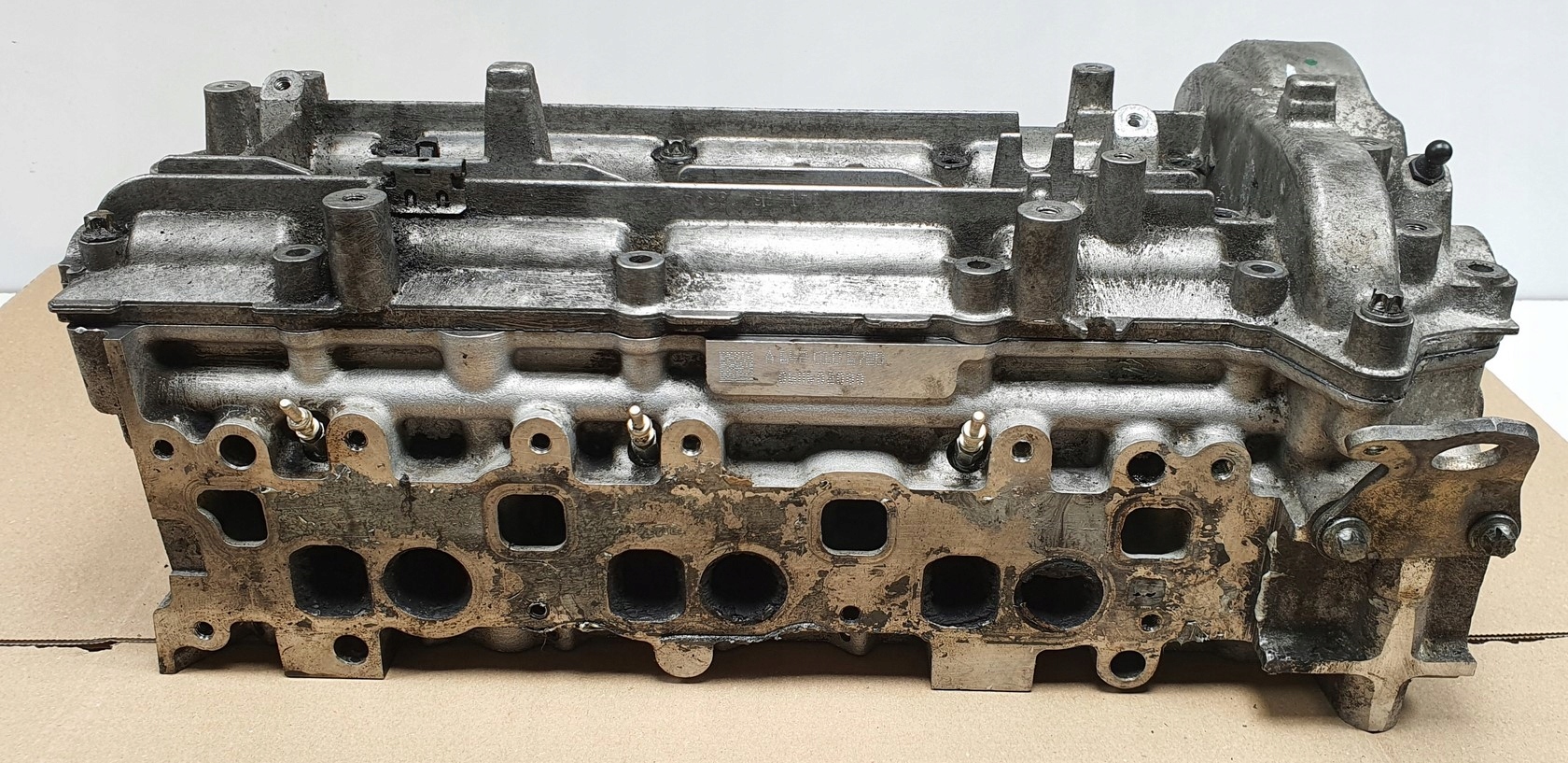 GŁOWICA SILNIKA LEWA MERCEDES W209 CDI 6420163901 Numer katalogowy oryginału R6420163901