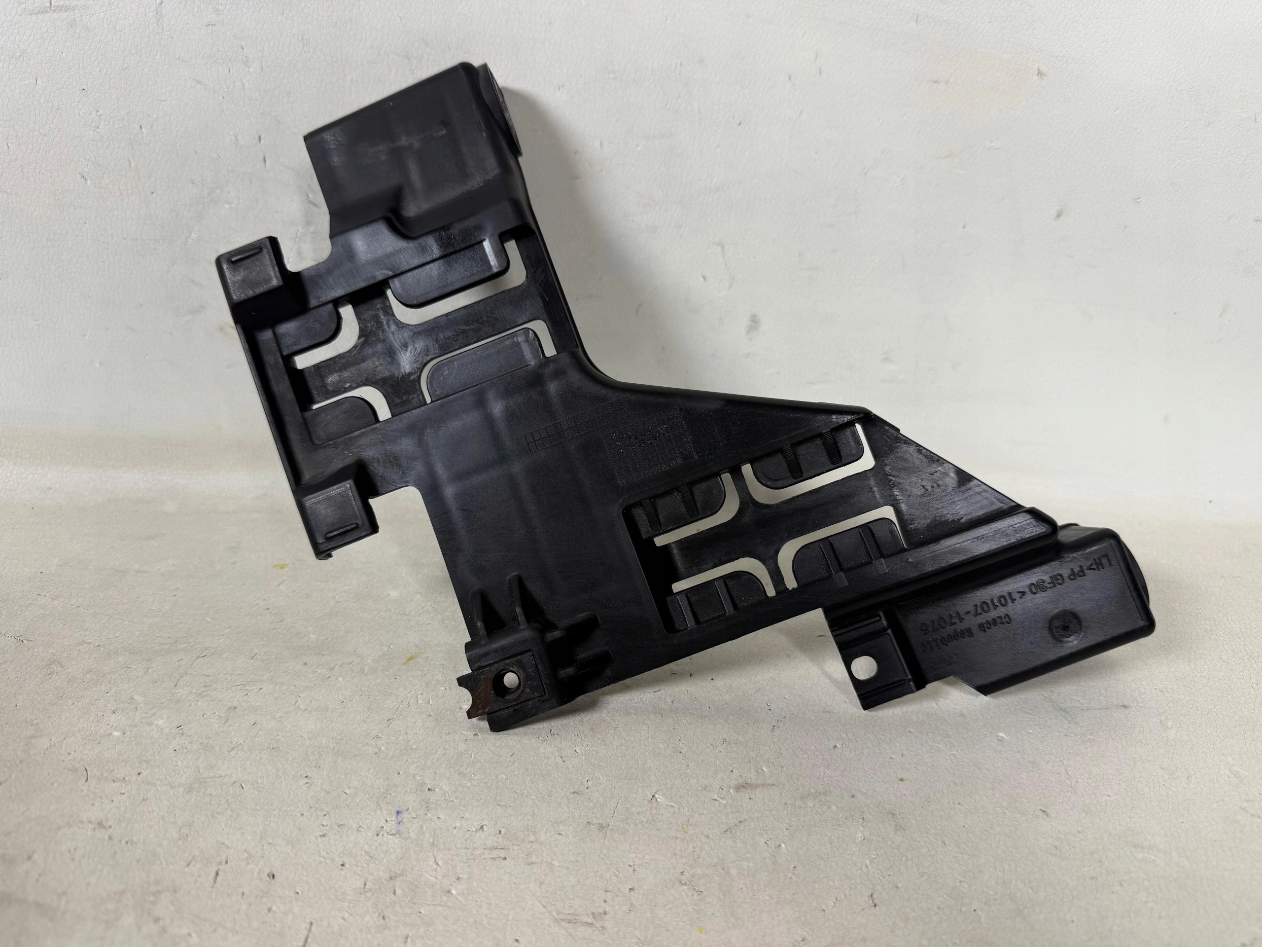 Audi Q5 8R support bracket lights front 10107-17075