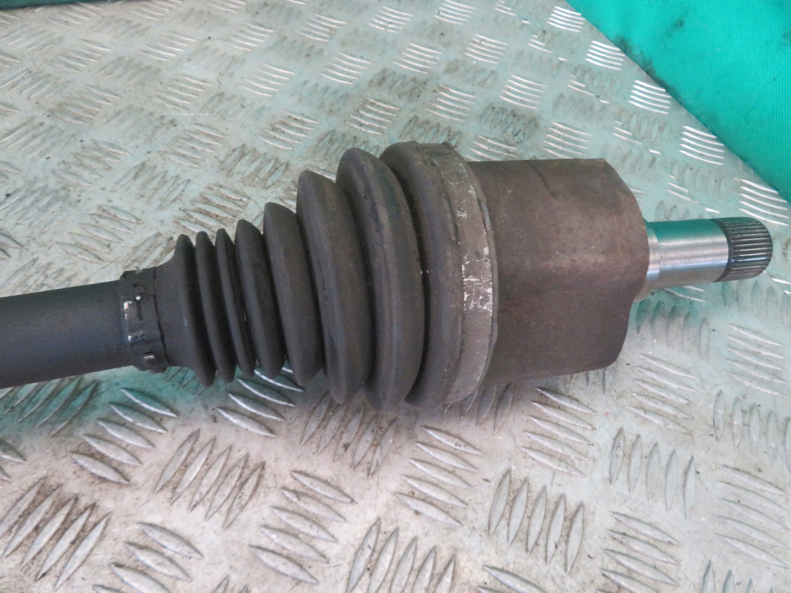 semi-axis left BOXER JUMPER DUCATO 14R 01380047080