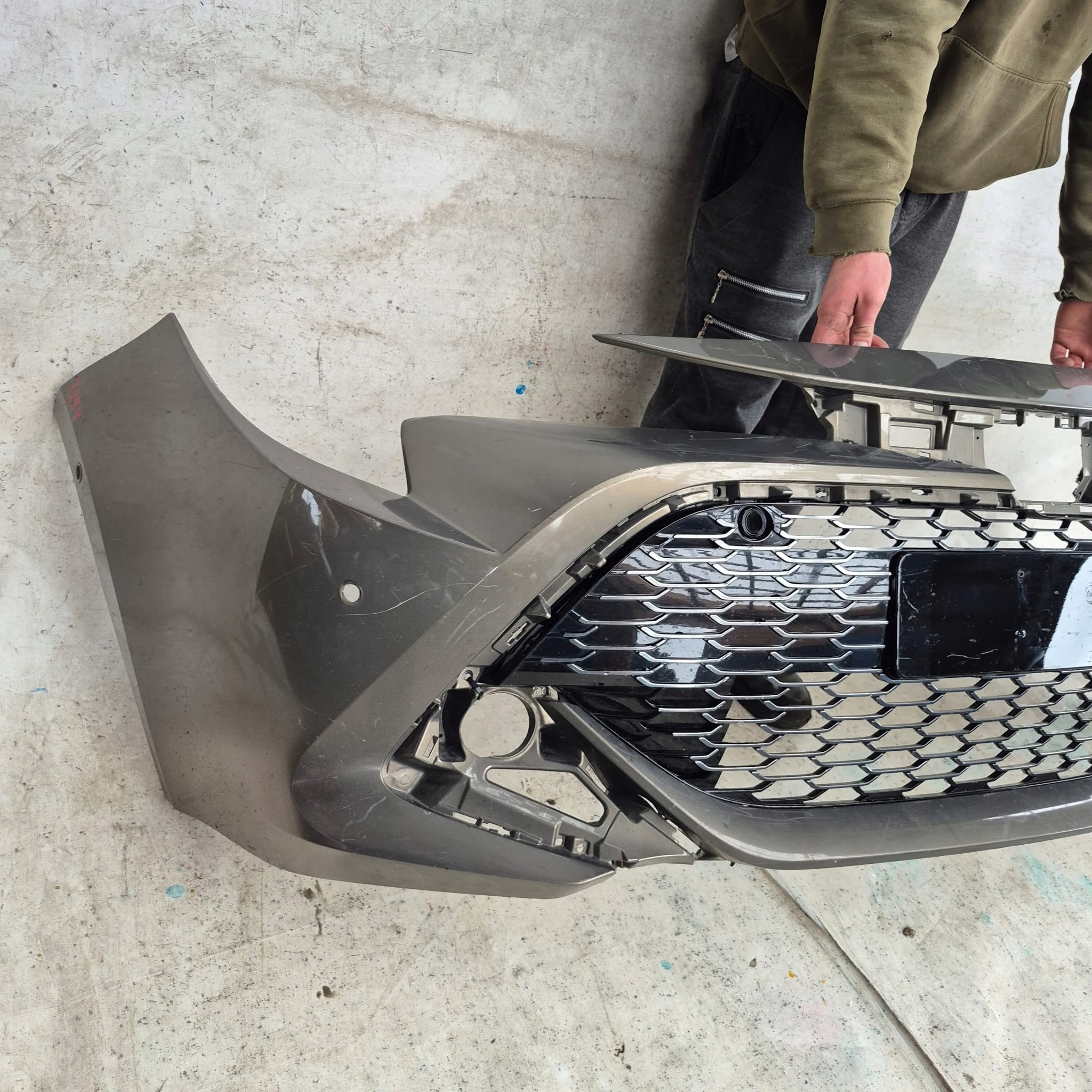 TOYOTA COROLLA E21 GR KOMBI HB 19- bumper front front 52114-YY010