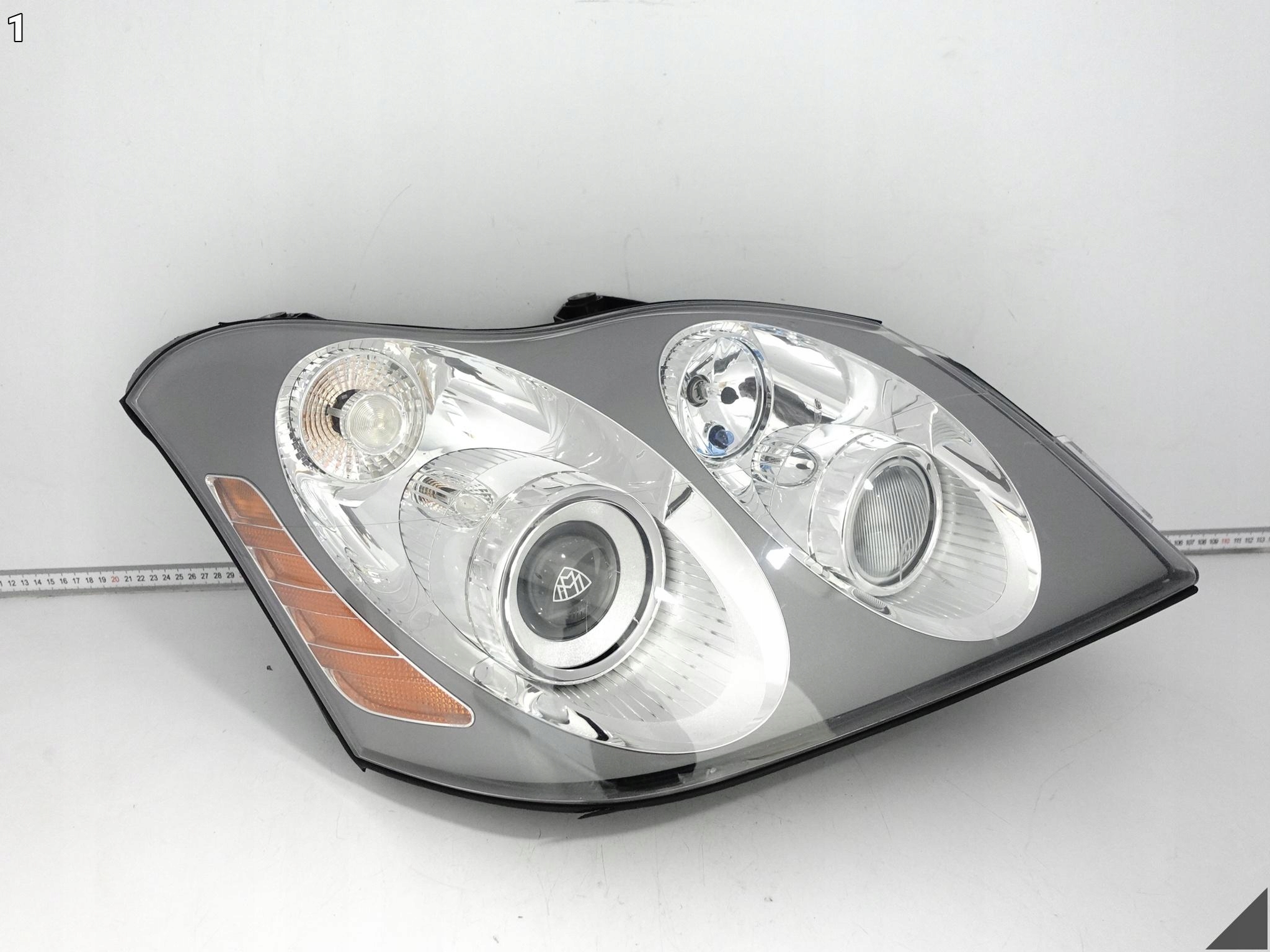 MAYBACH 57 W240 62 V240 03-13 light HEADLIGHT XENON right front