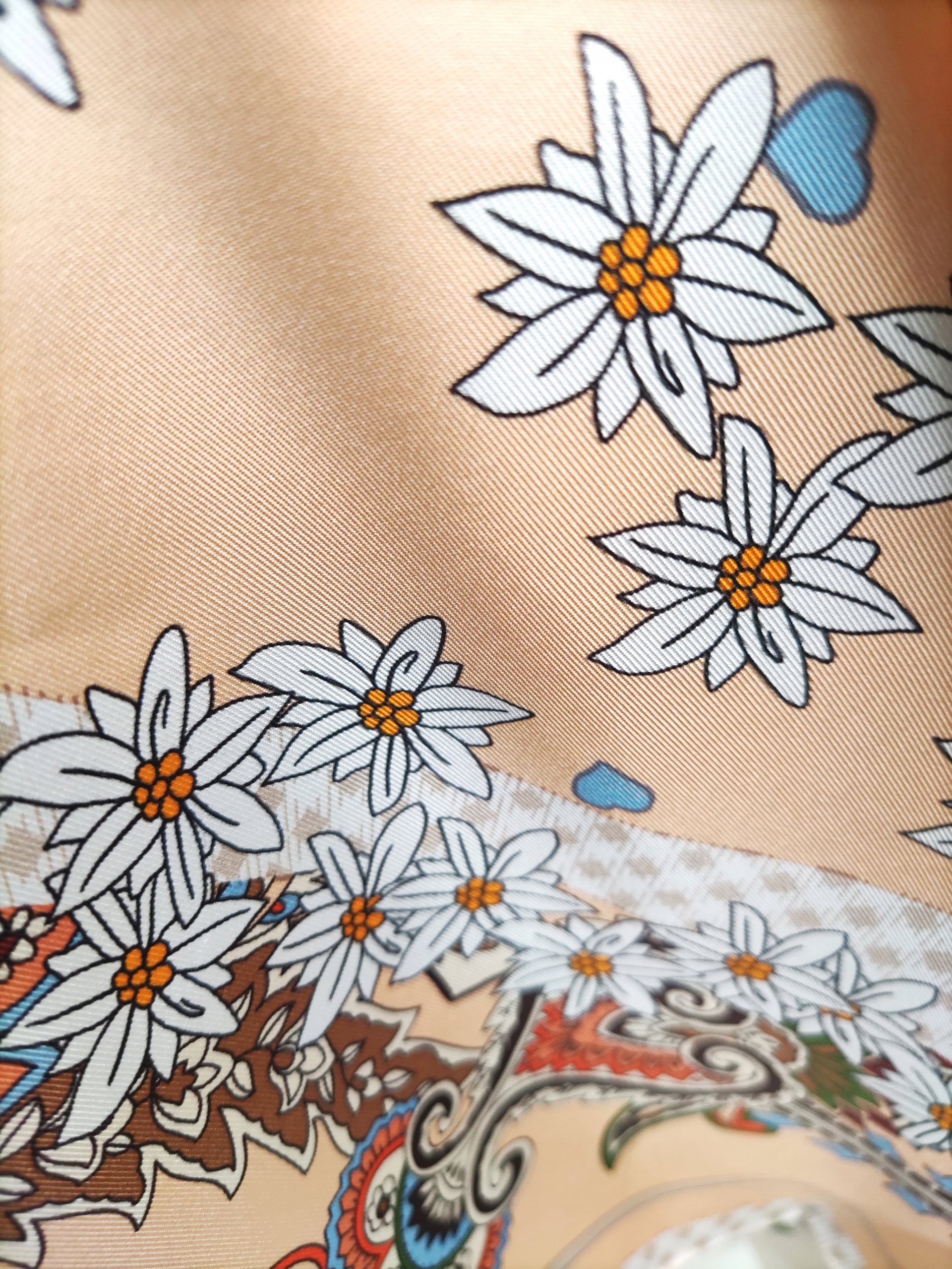 100% JEDWAB MARKOWA CHUSTA APASZKA JAKOŚĆ PREMIUM+ Cechy dodatkowe brak