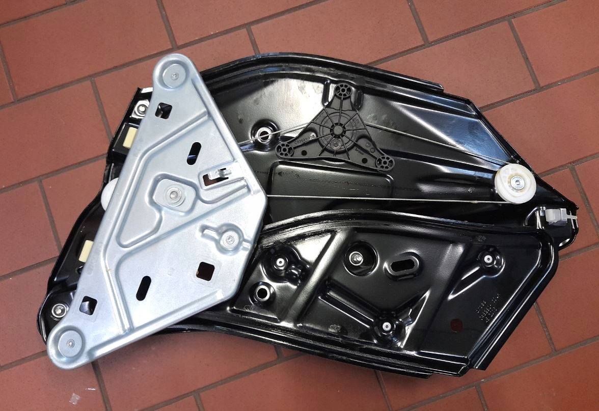 Стеклоподъемник A2386700300 Mecedes E Coupe C238