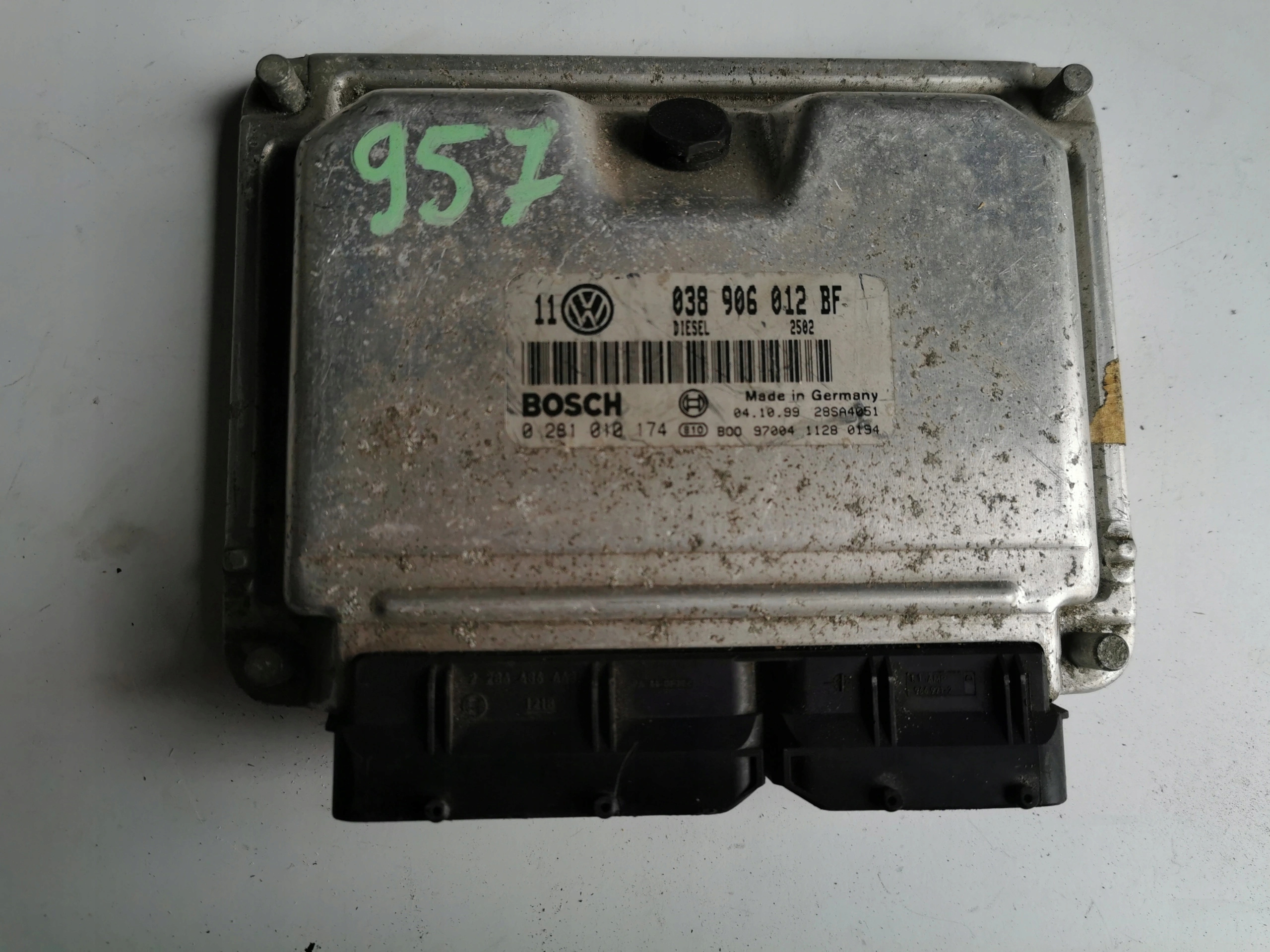 VW GOLF 1.9SDI 0281010174 038906012BF computer ECU