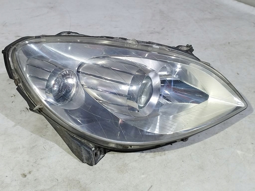 Mercedes B klasa W245 lift light right front front